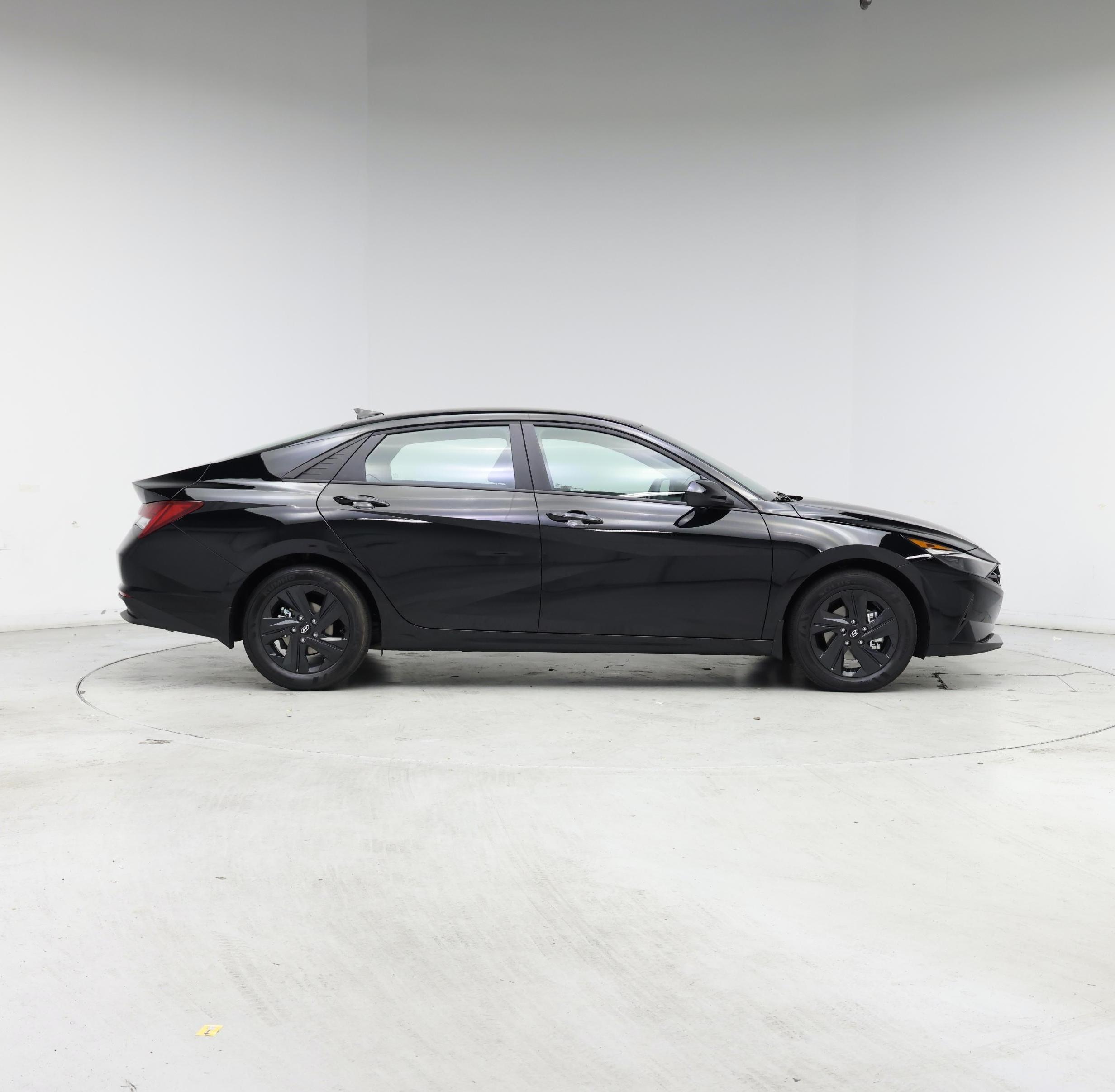 Thumbnail: 2023 Hyundai Elantra - 7