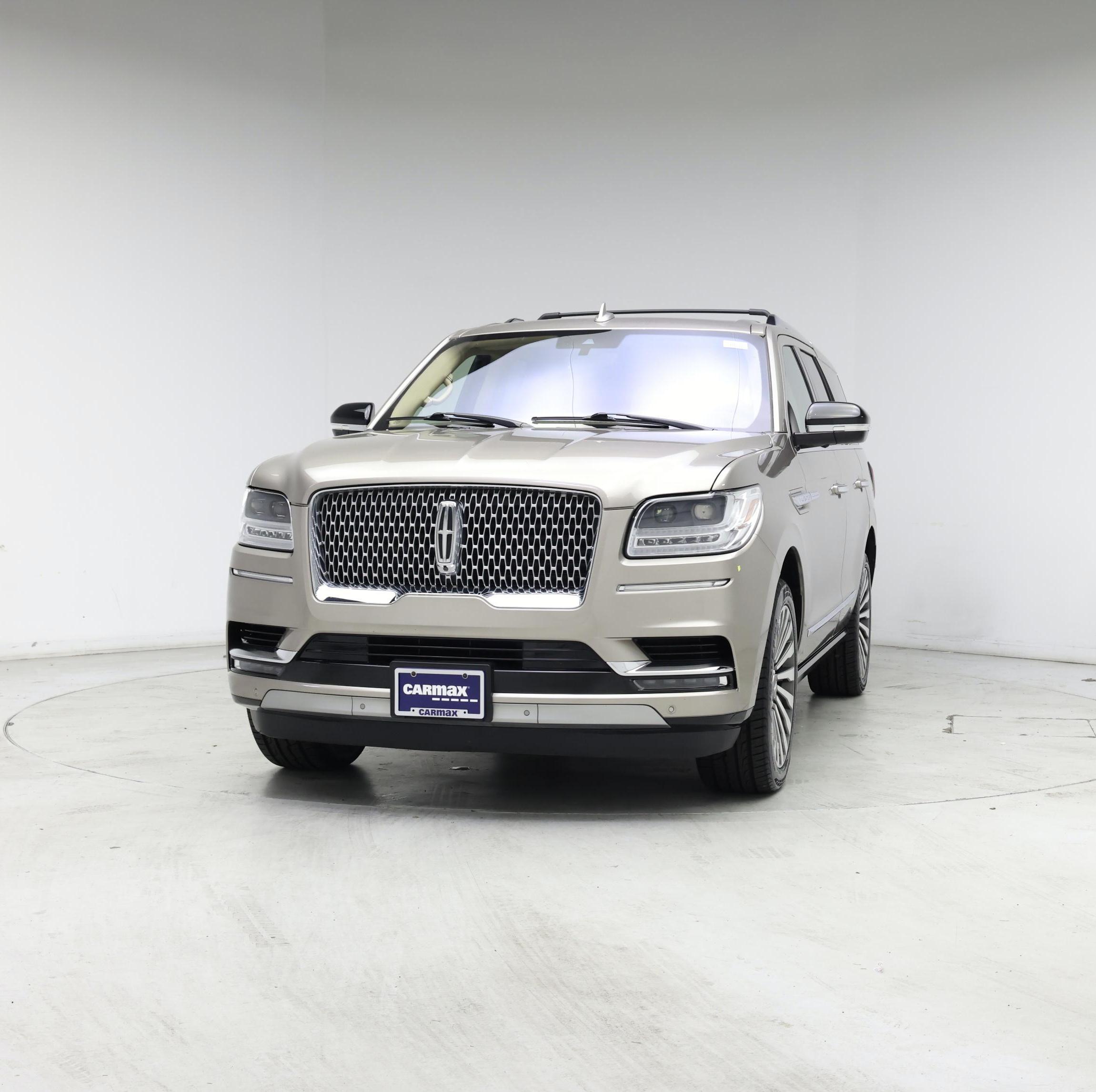 Thumbnail: 2019 Lincoln Navigator - 4