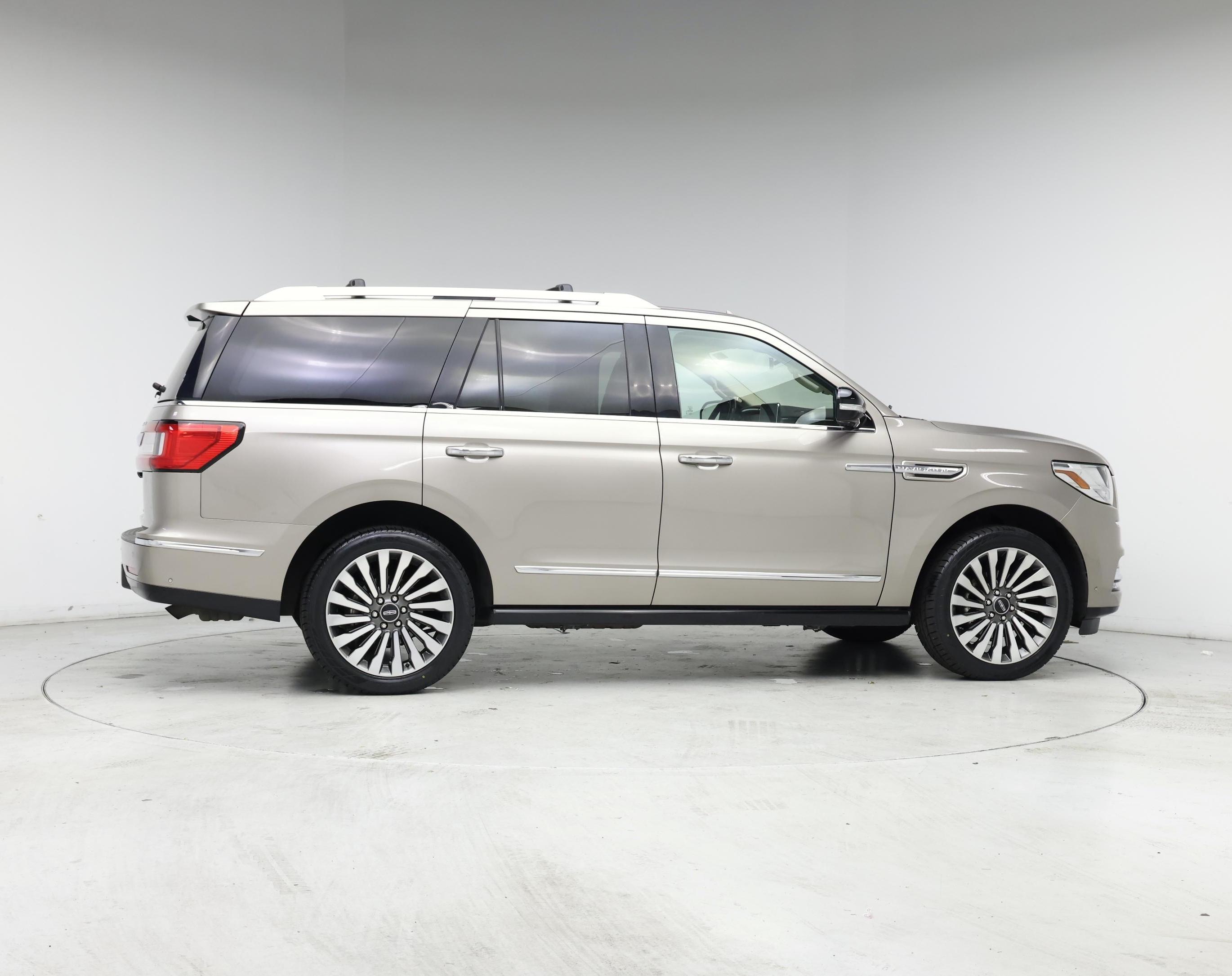 Thumbnail: 2019 Lincoln Navigator - 7