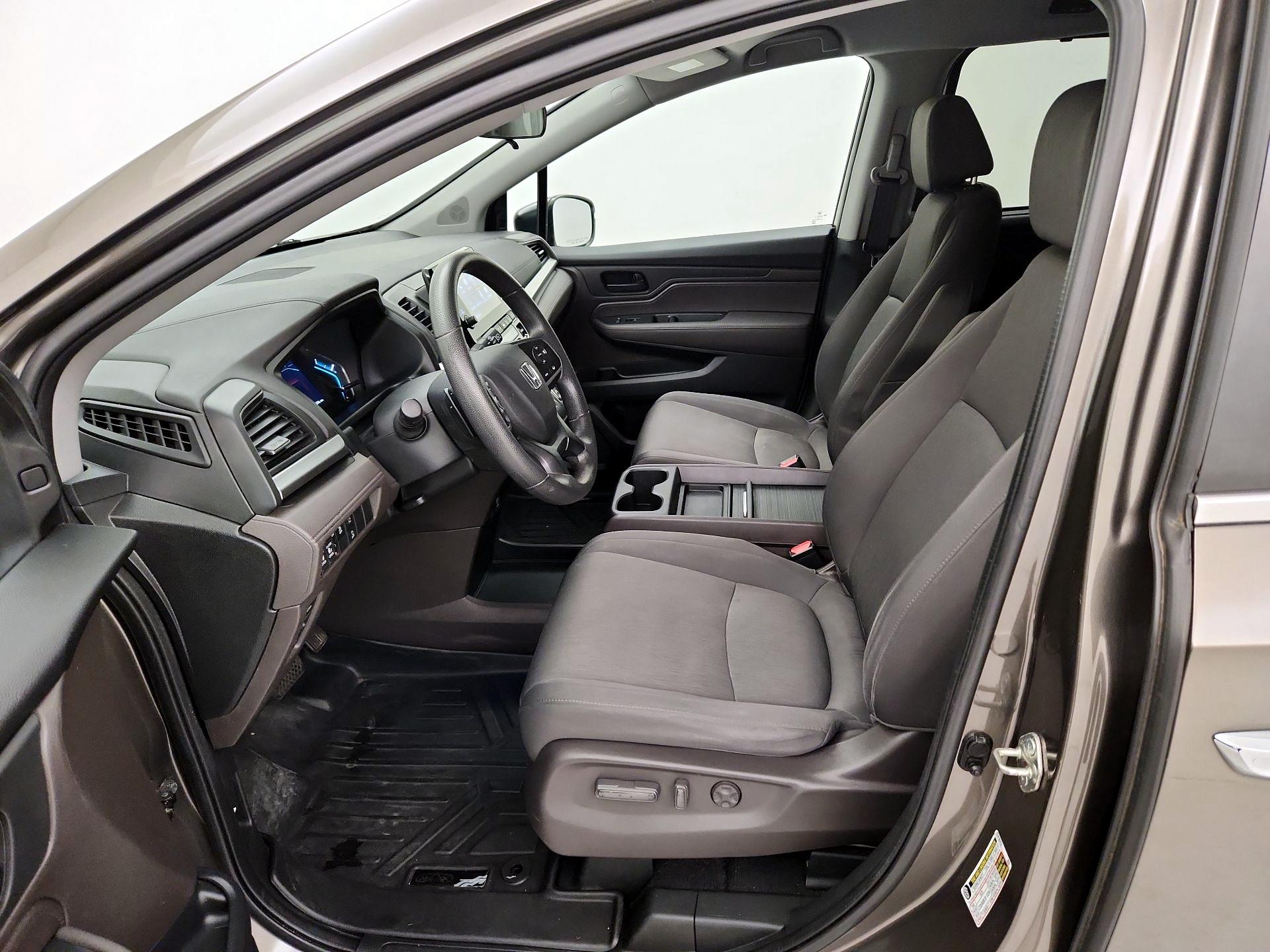 Thumbnail: 2019 Honda Odyssey - 11
