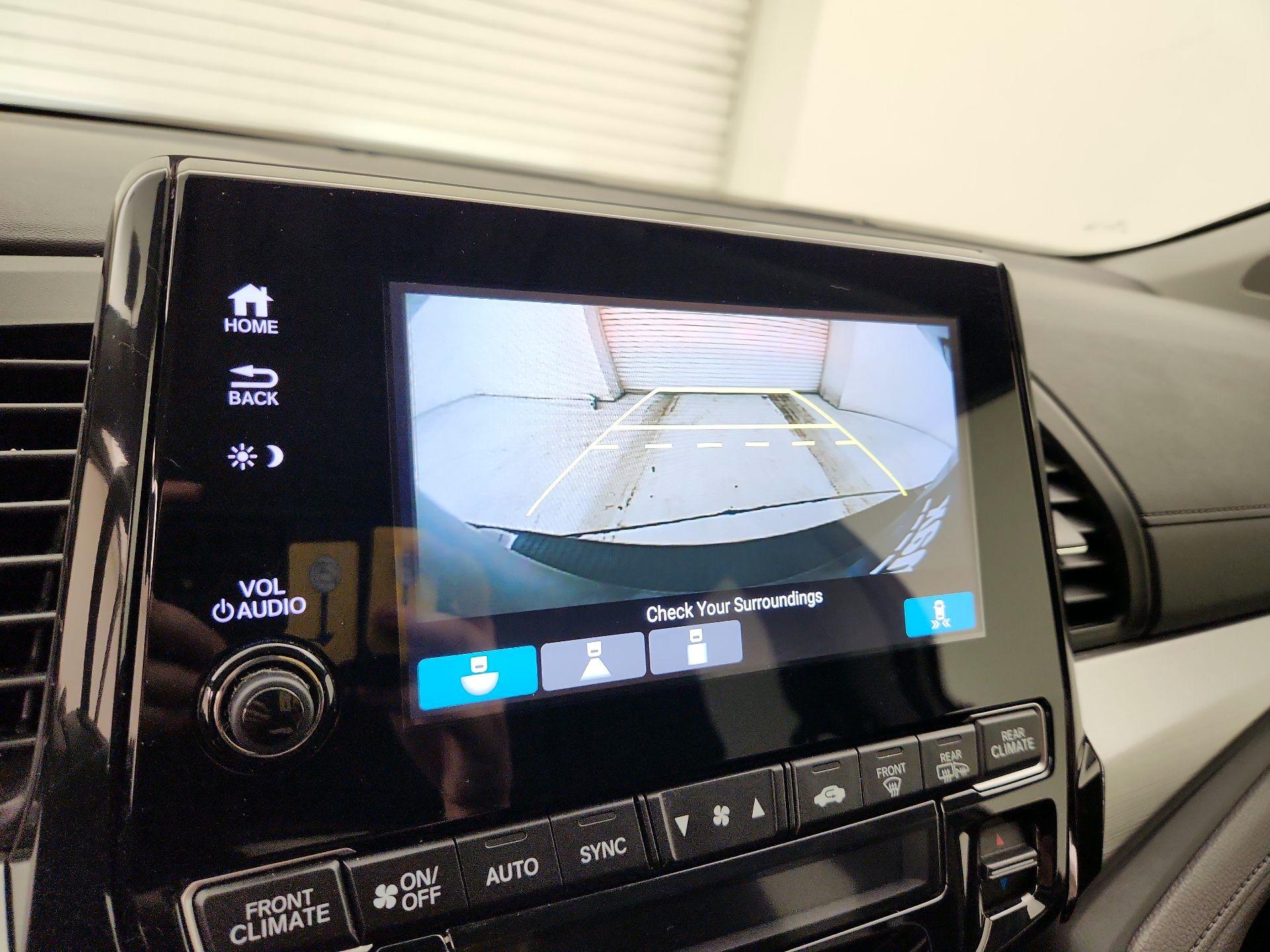 Thumbnail: 2019 Honda Odyssey - 14
