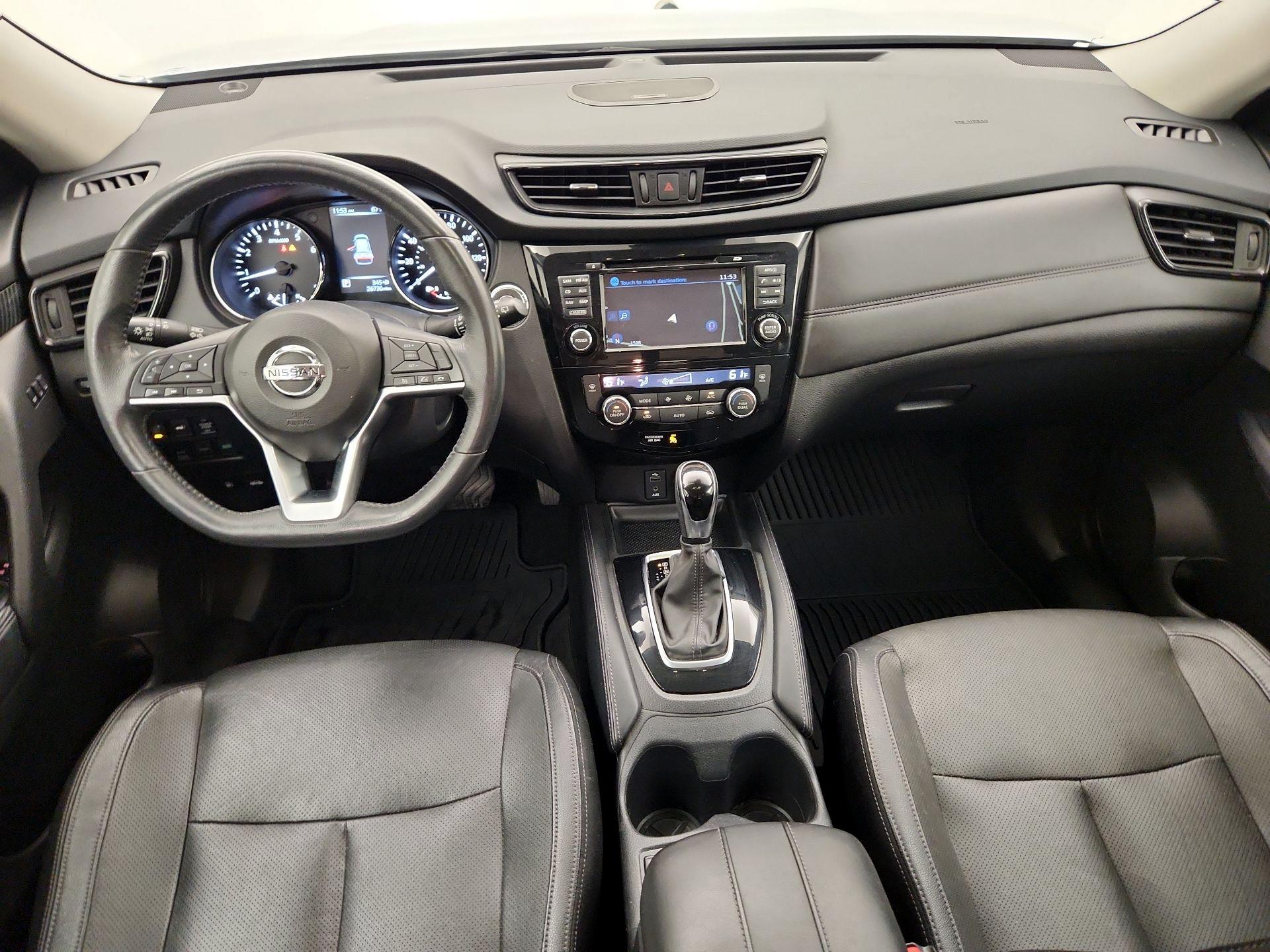 Thumbnail: 2017 Nissan Rogue - 9