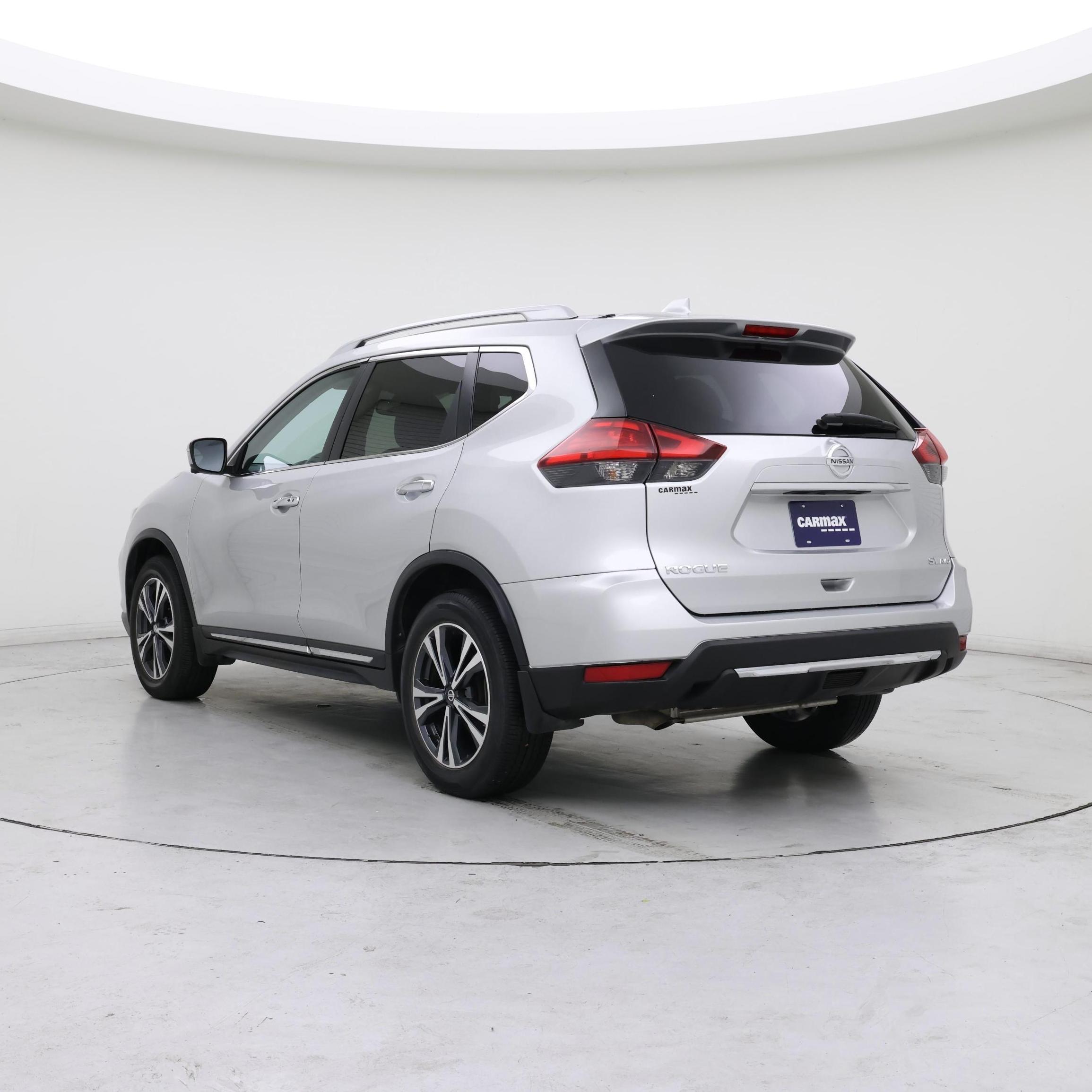 Thumbnail: 2017 Nissan Rogue - 2