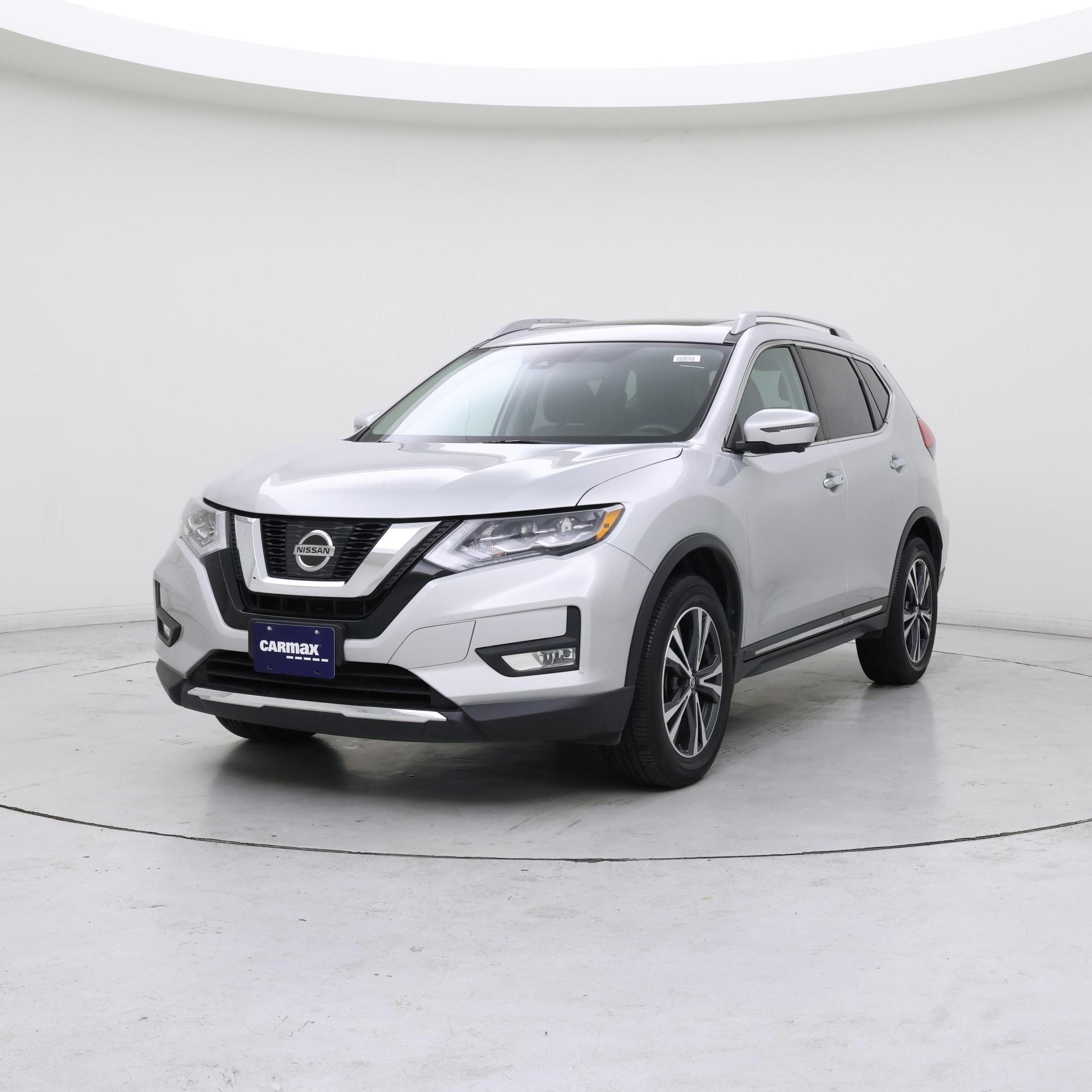 Thumbnail: 2017 Nissan Rogue - 4