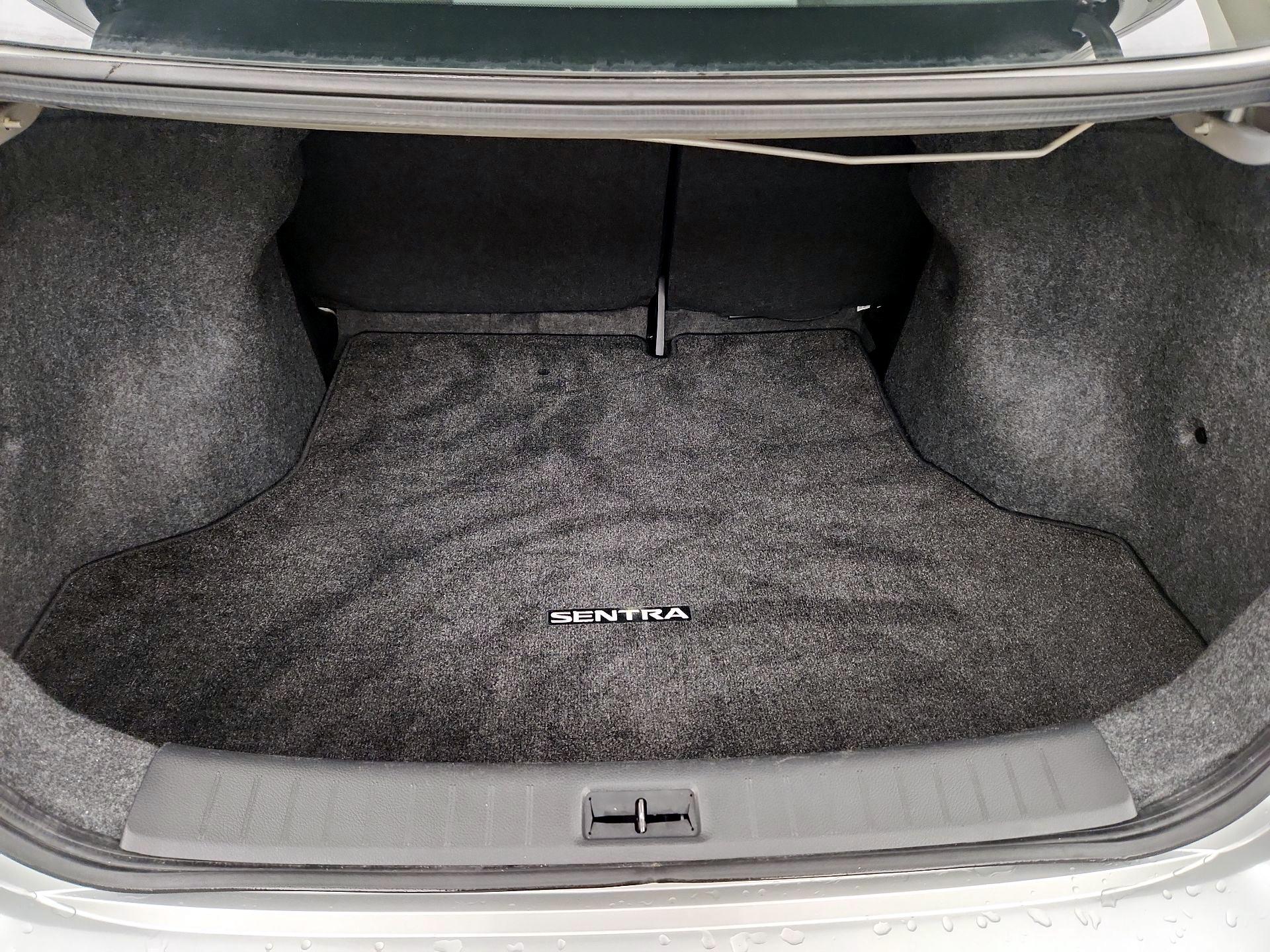 Thumbnail: 2019 Nissan Sentra - 20