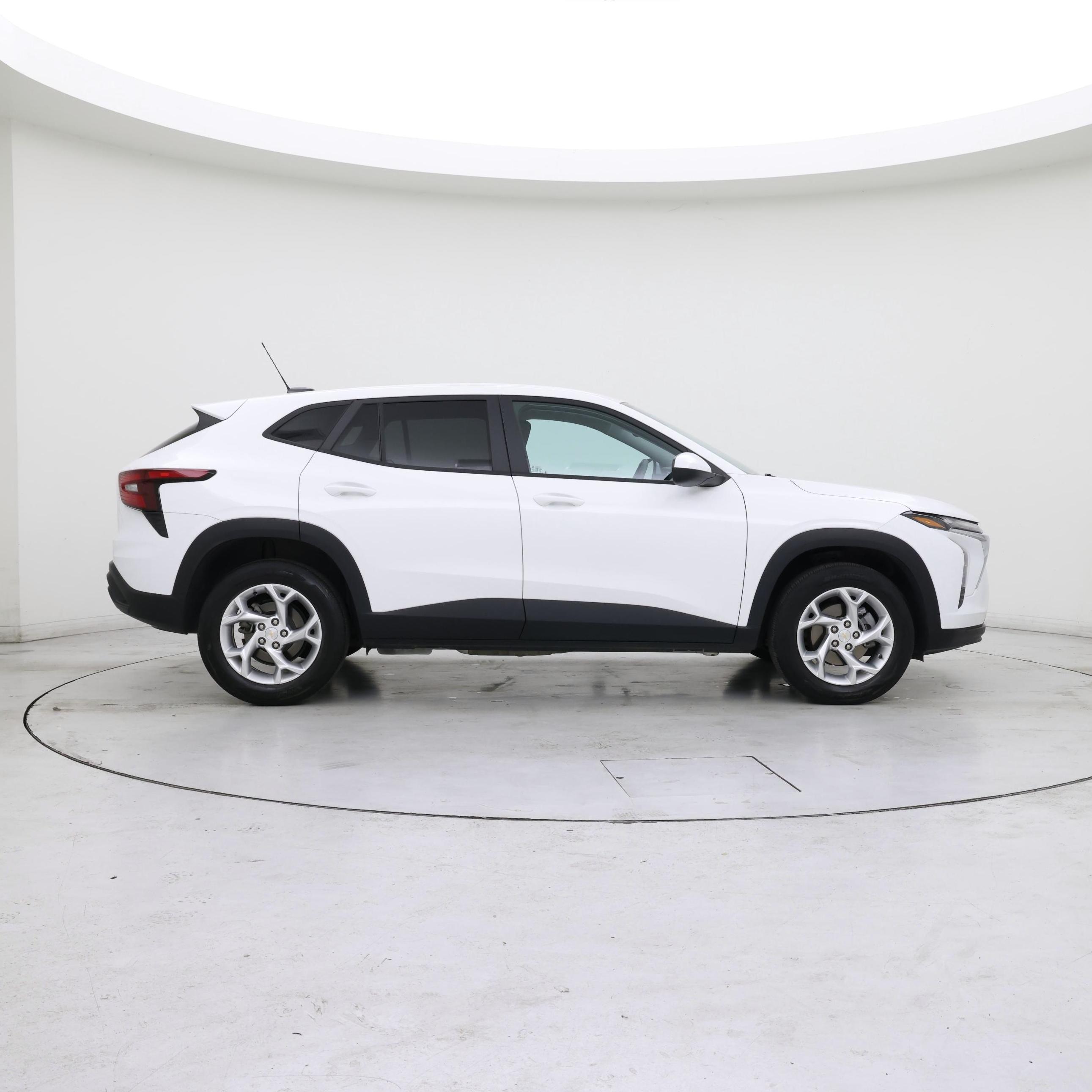 Thumbnail: 2024 Chevrolet Trax - 7