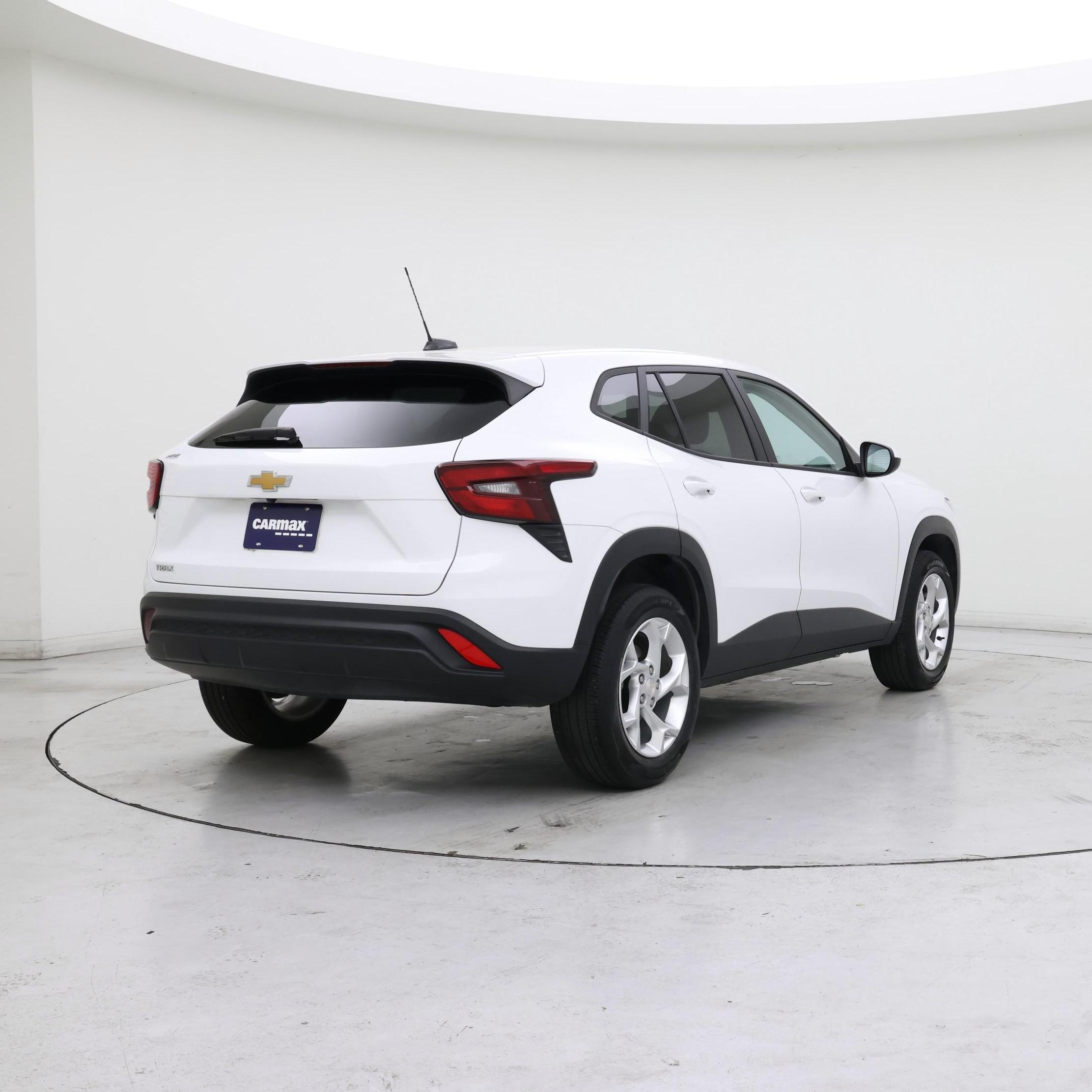 Thumbnail: 2024 Chevrolet Trax - 8