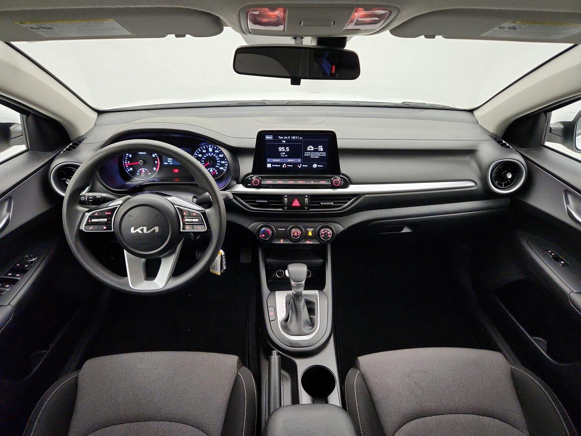 Thumbnail: 2023 Kia Forte - 9