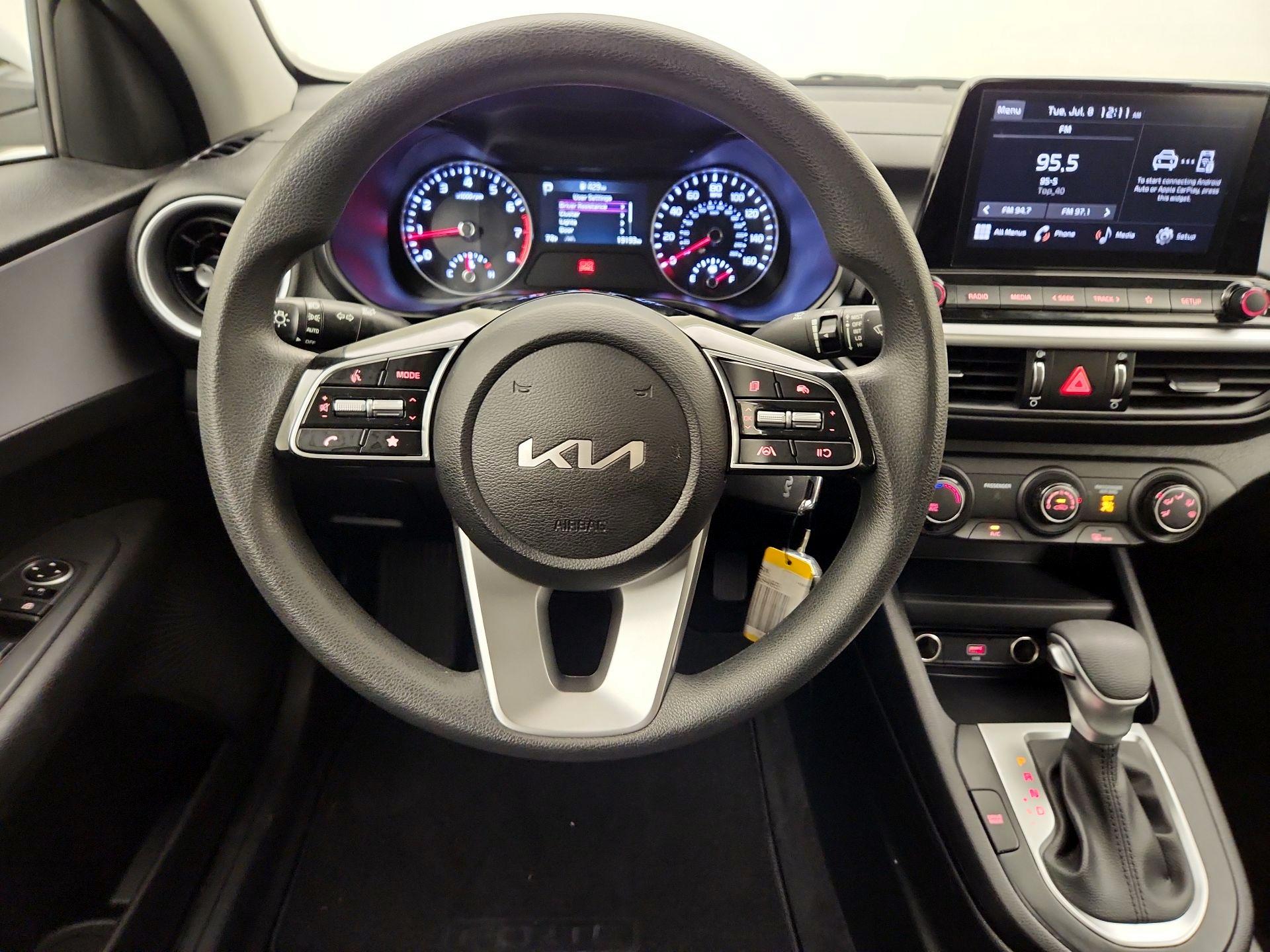 Thumbnail: 2023 Kia Forte - 10