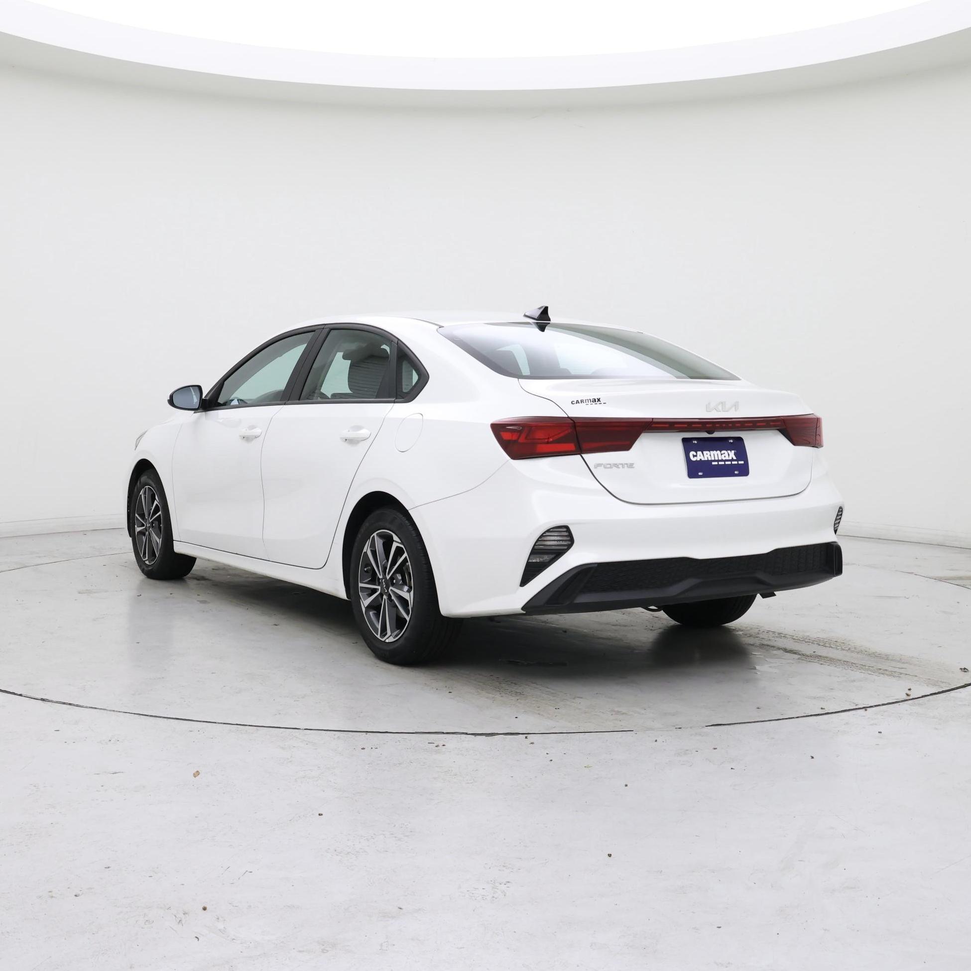 Thumbnail: 2023 Kia Forte - 2