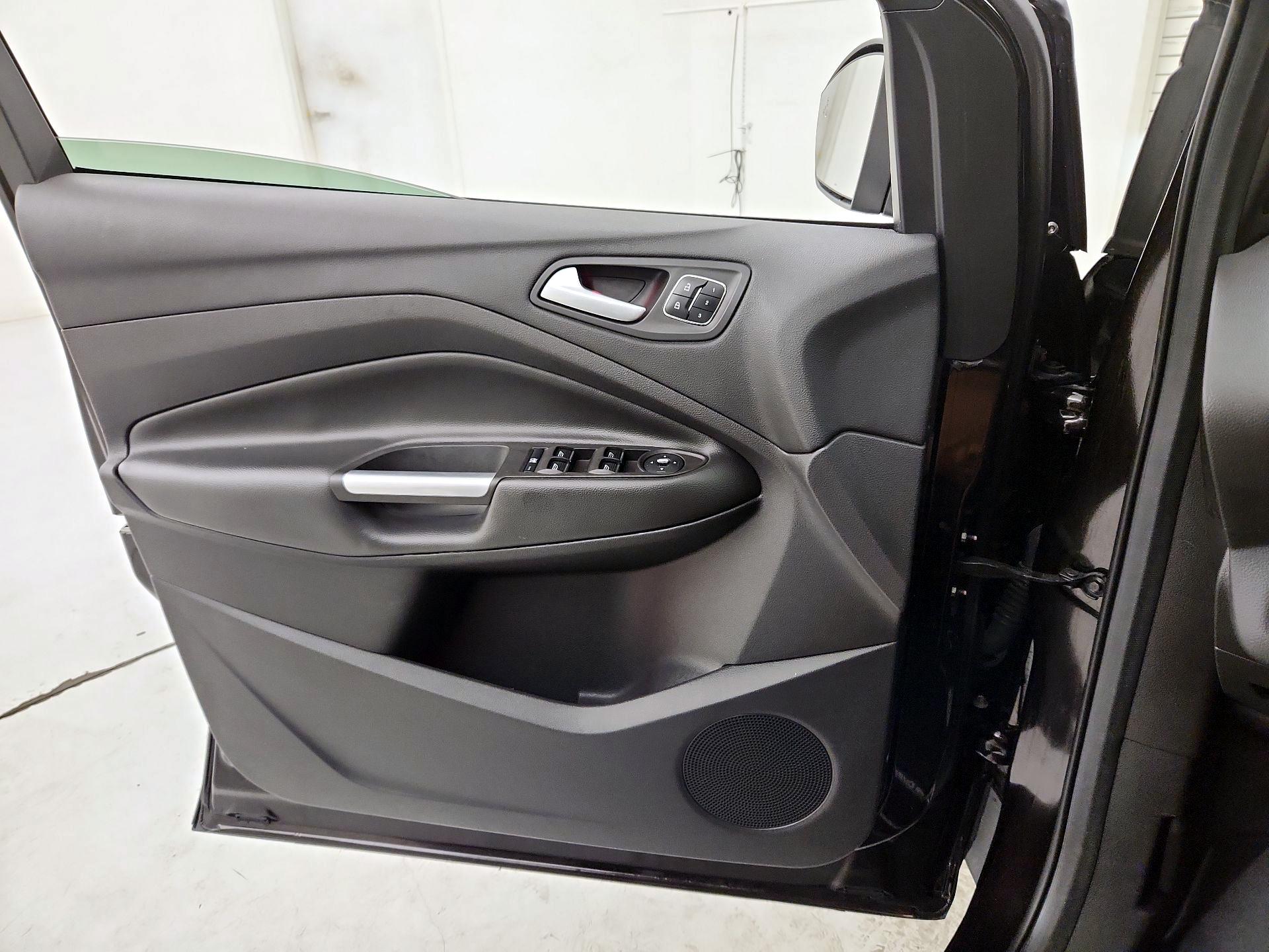 Thumbnail: 2013 Ford Escape - 12