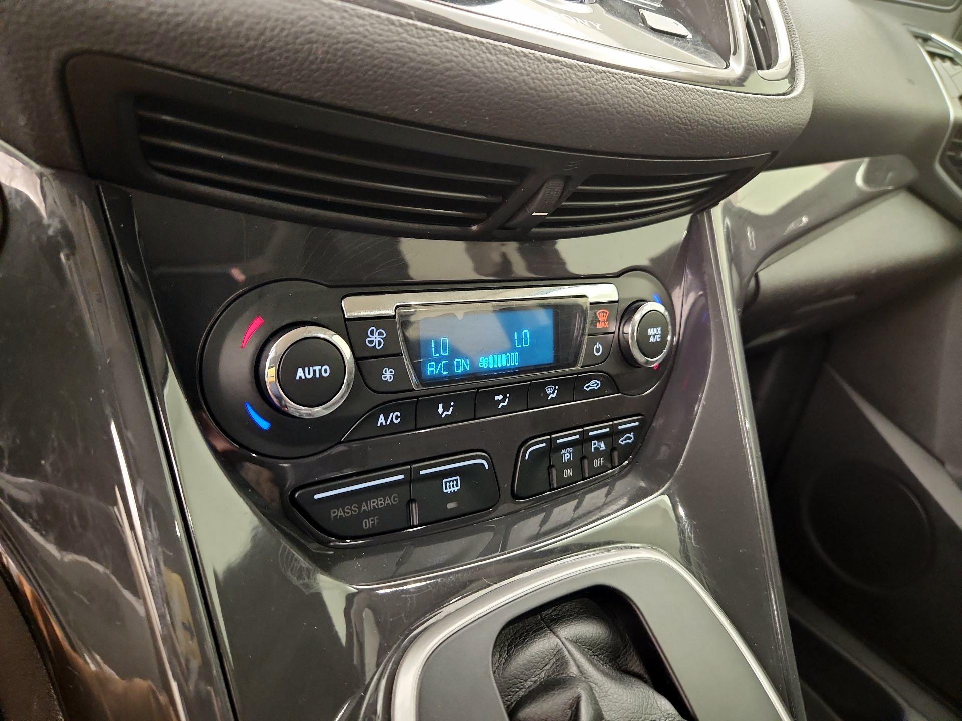 Thumbnail: 2013 Ford Escape - 17