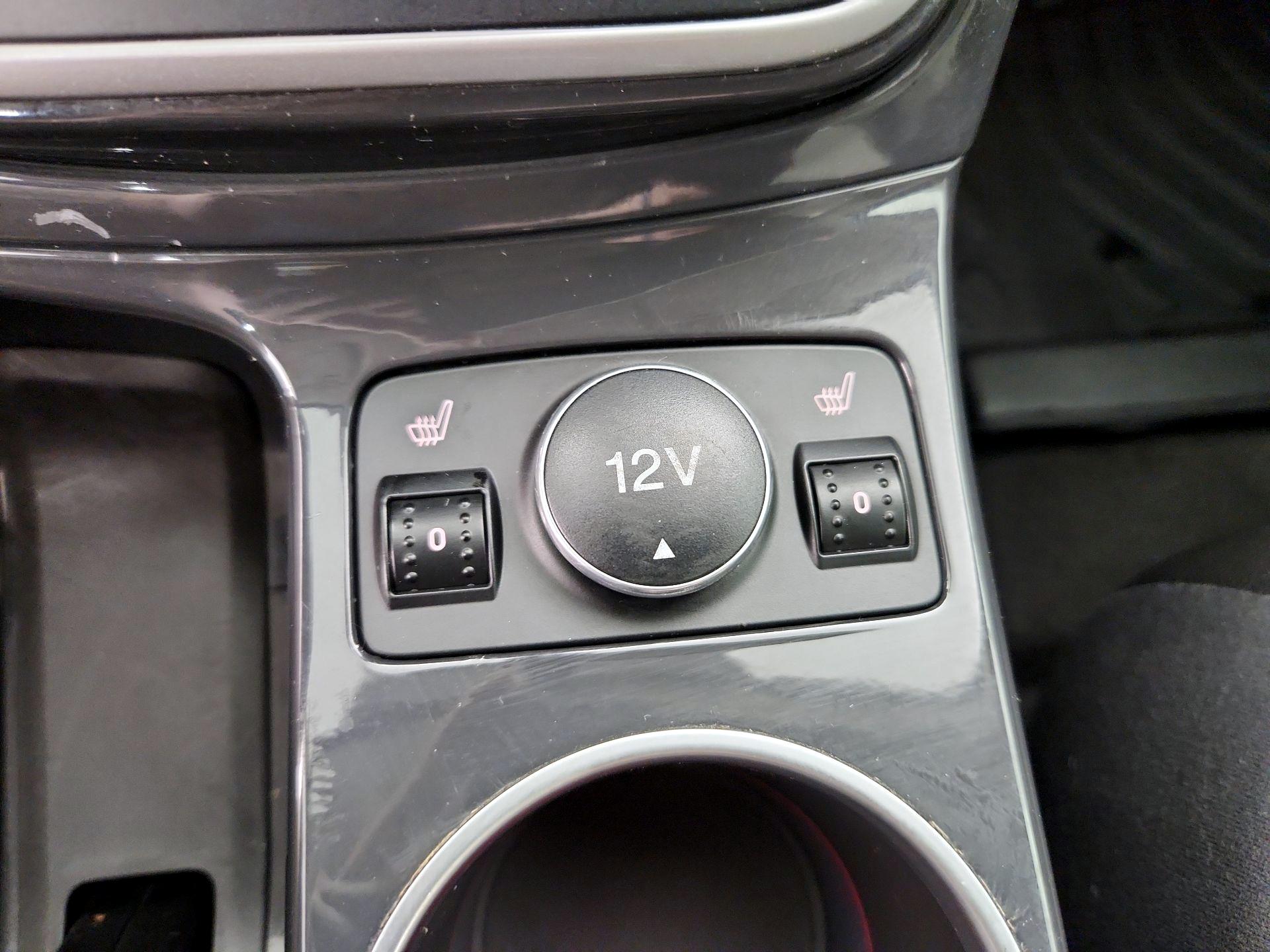 Thumbnail: 2013 Ford Escape - 19