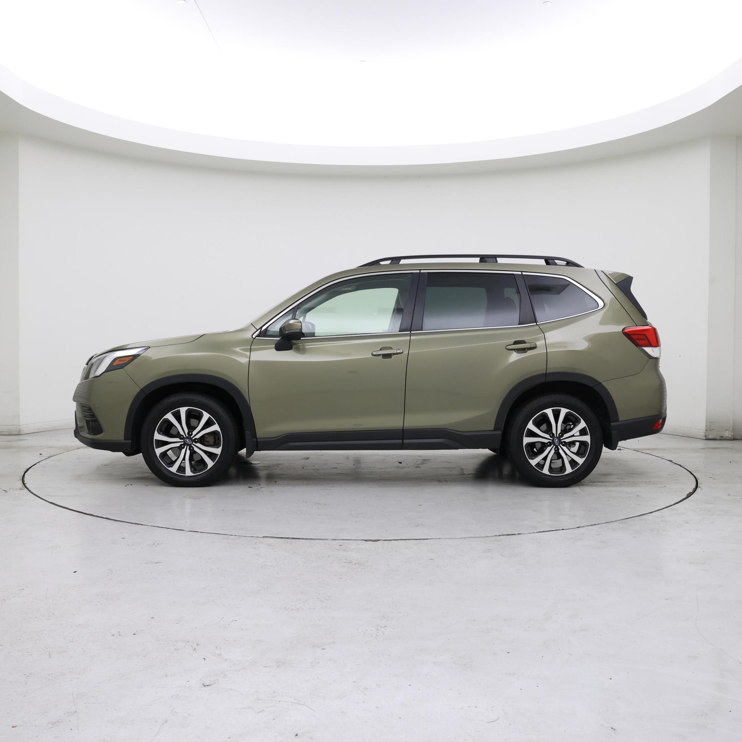 Thumbnail: 2023 Subaru Forester - 3