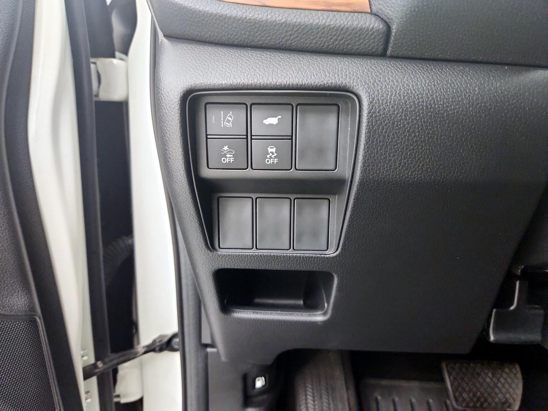 Thumbnail: 2017 Honda CR-V - 13