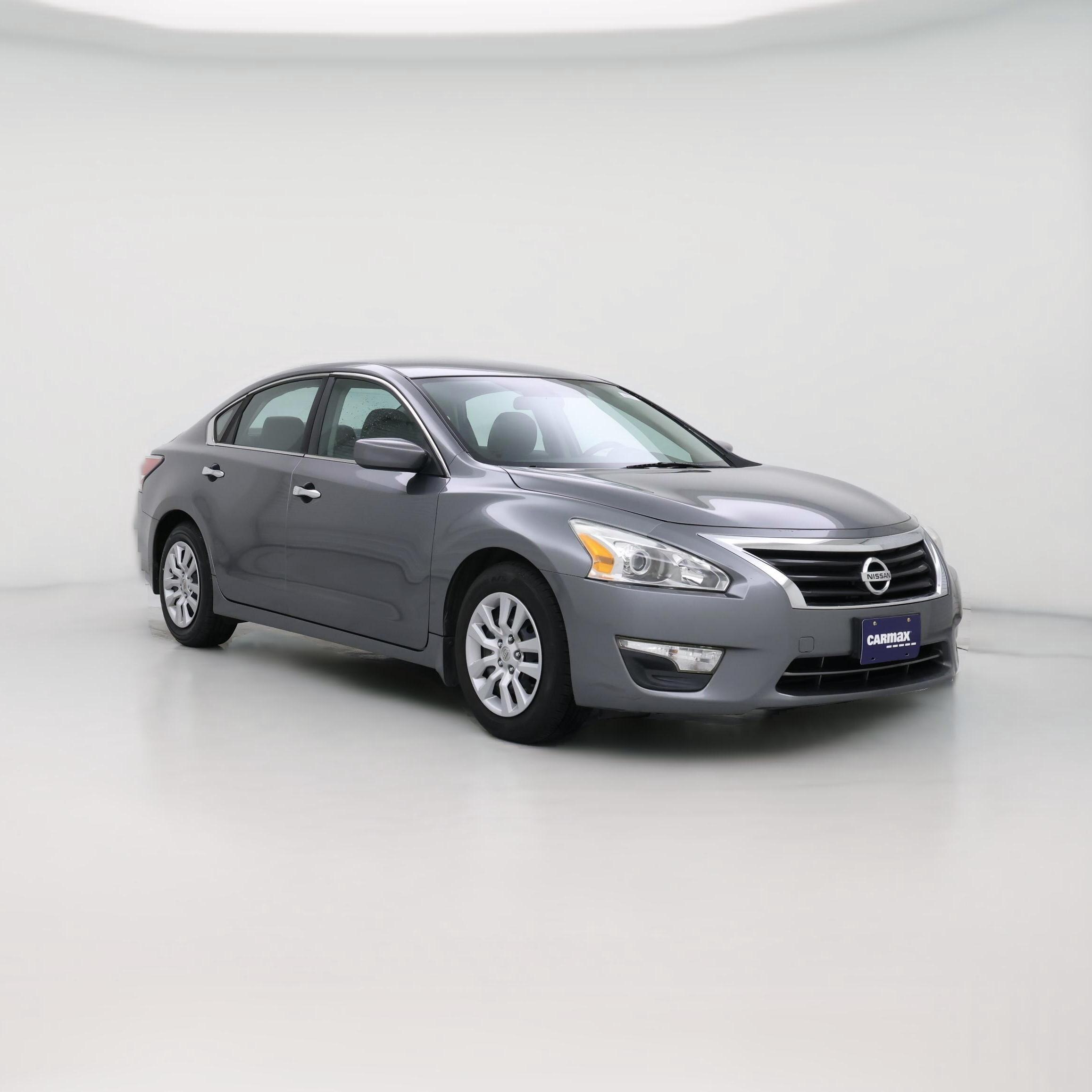 Thumbnail: 2015 Nissan Altima - 1