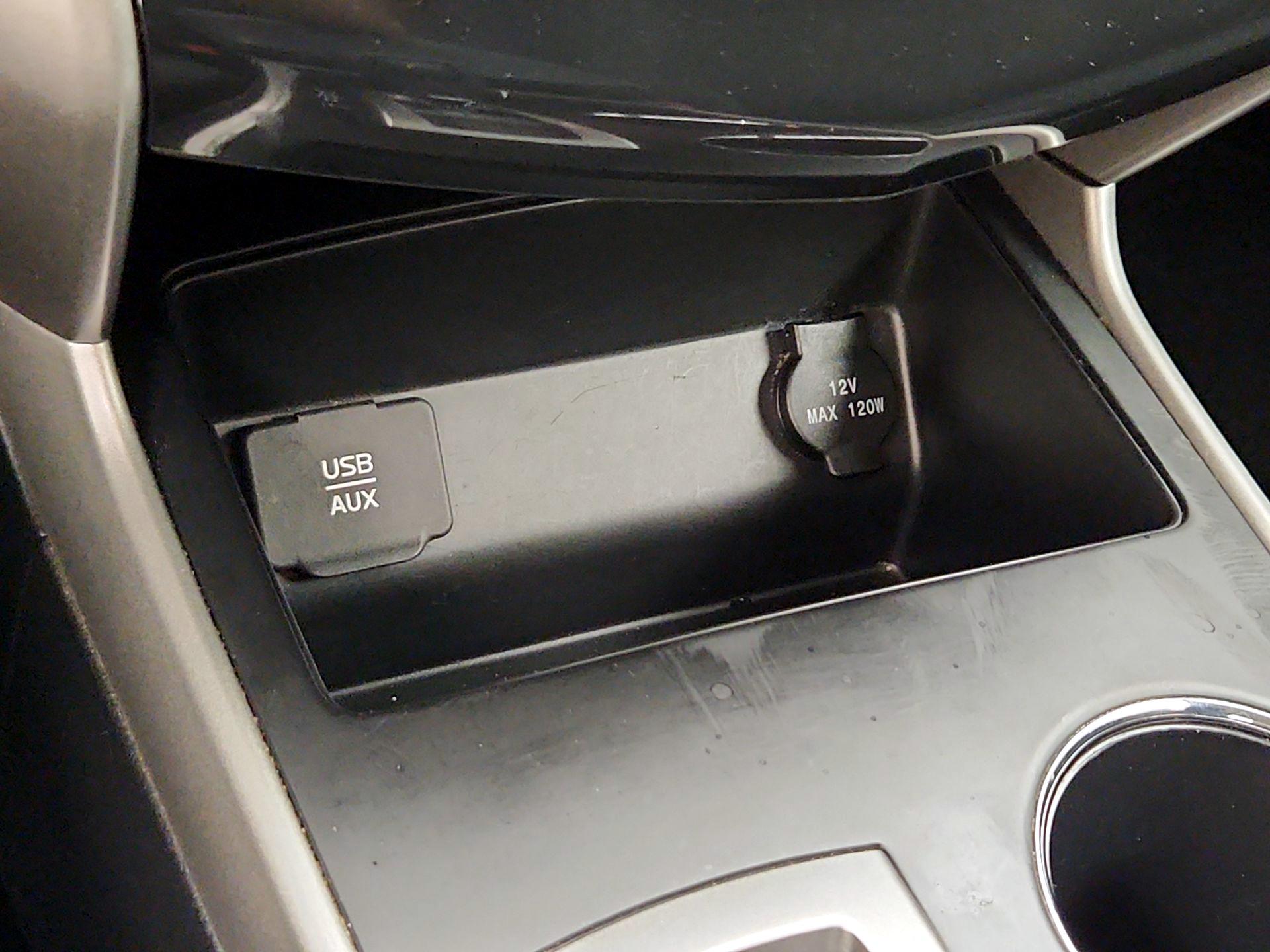 Thumbnail: 2015 Nissan Altima - 18