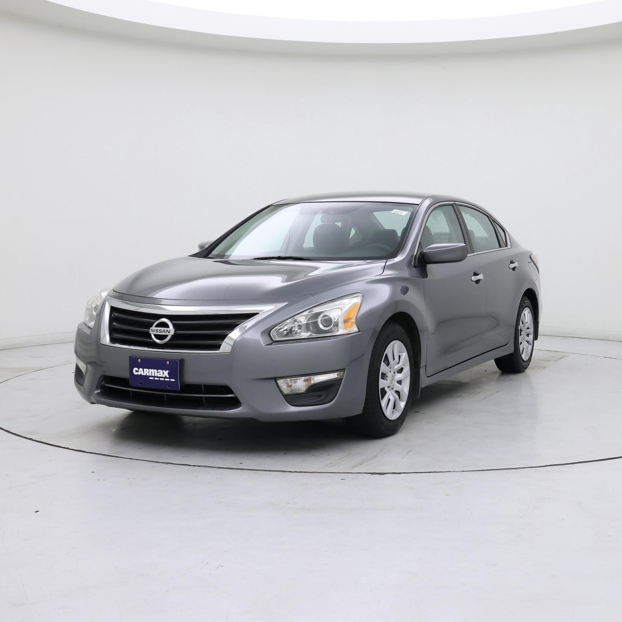 Thumbnail: 2015 Nissan Altima - 4