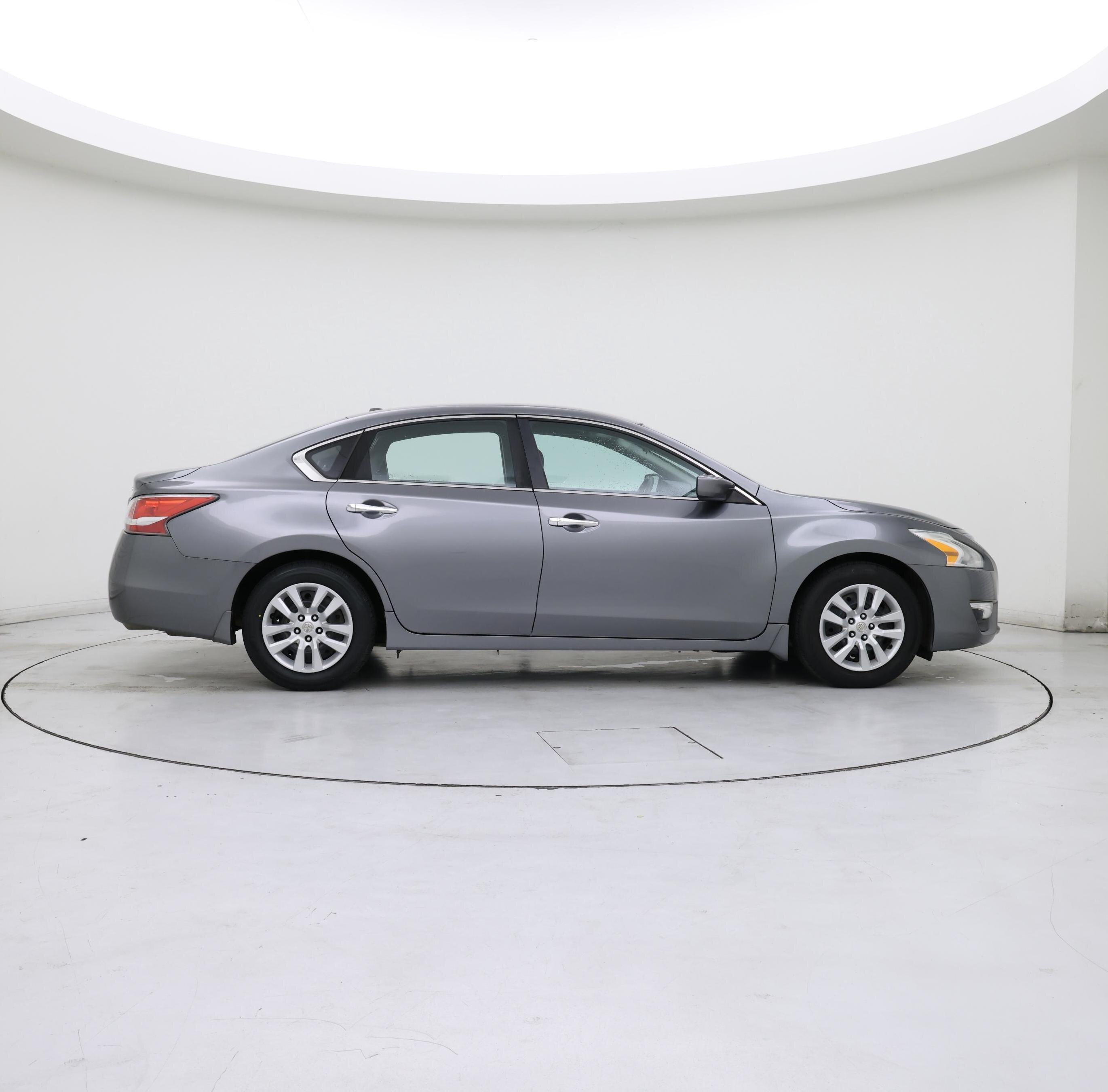 Thumbnail: 2015 Nissan Altima - 7