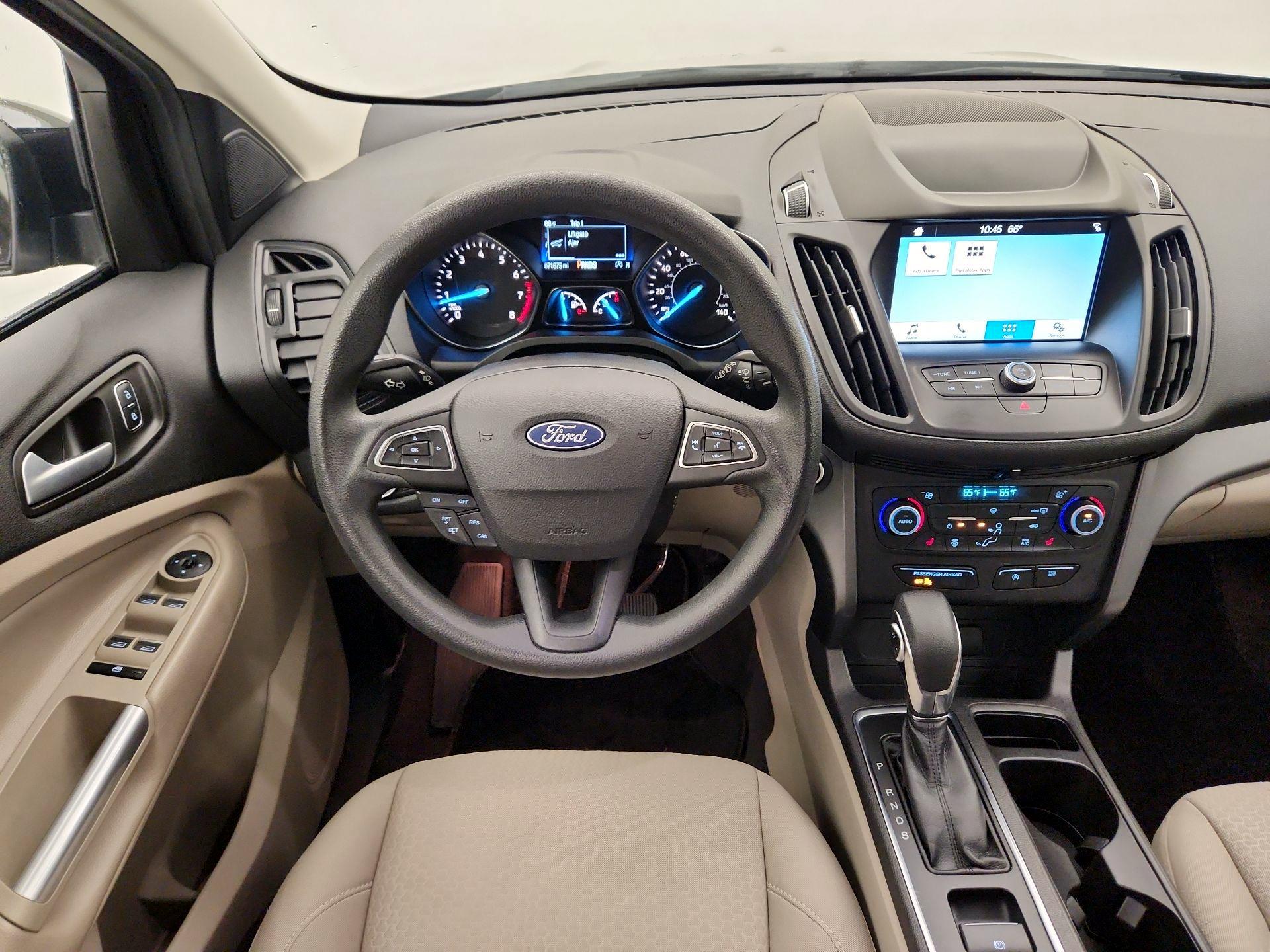 Thumbnail: 2019 Ford Escape - 10