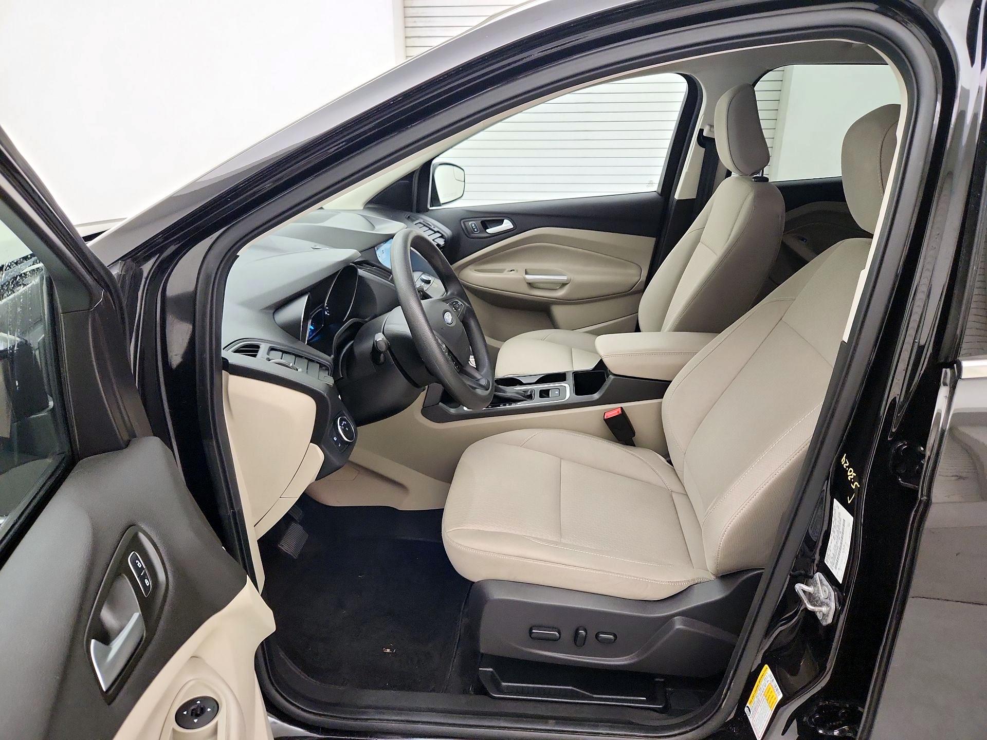 Thumbnail: 2019 Ford Escape - 11