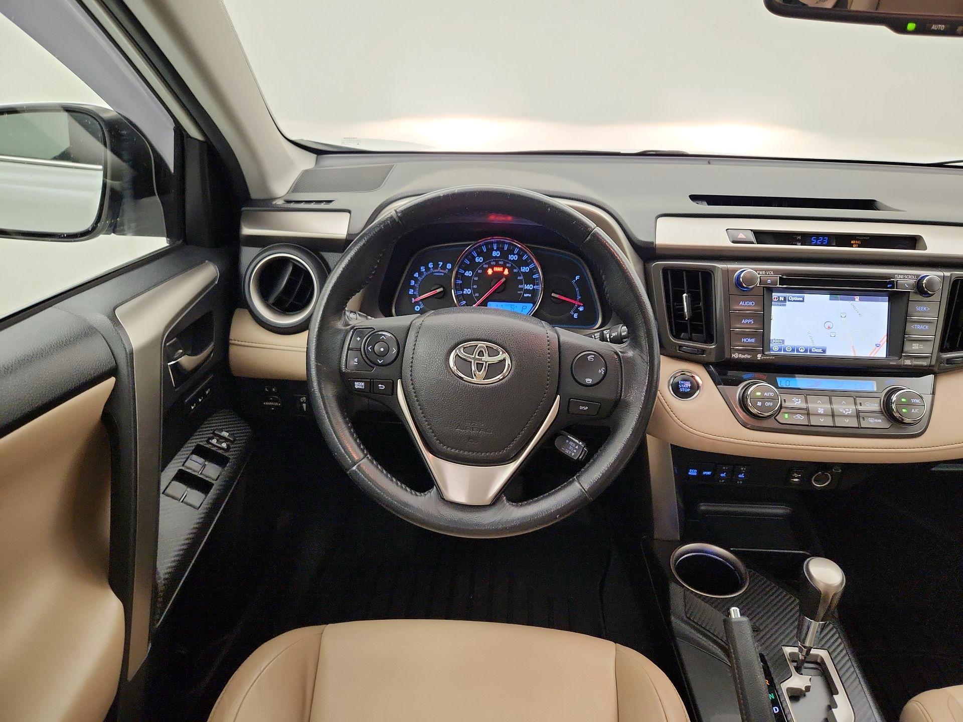 Thumbnail: 2015 Toyota RAV4 - 10