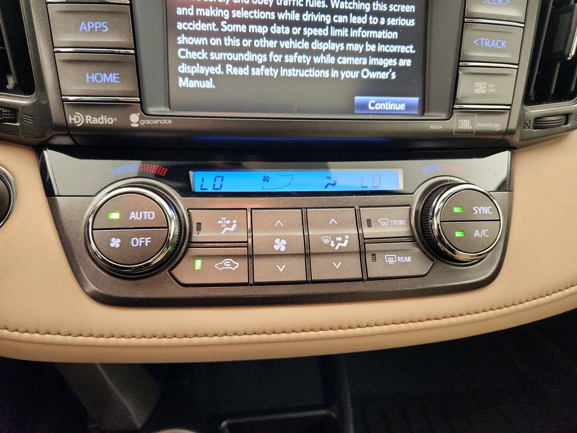 Thumbnail: 2015 Toyota RAV4 - 17