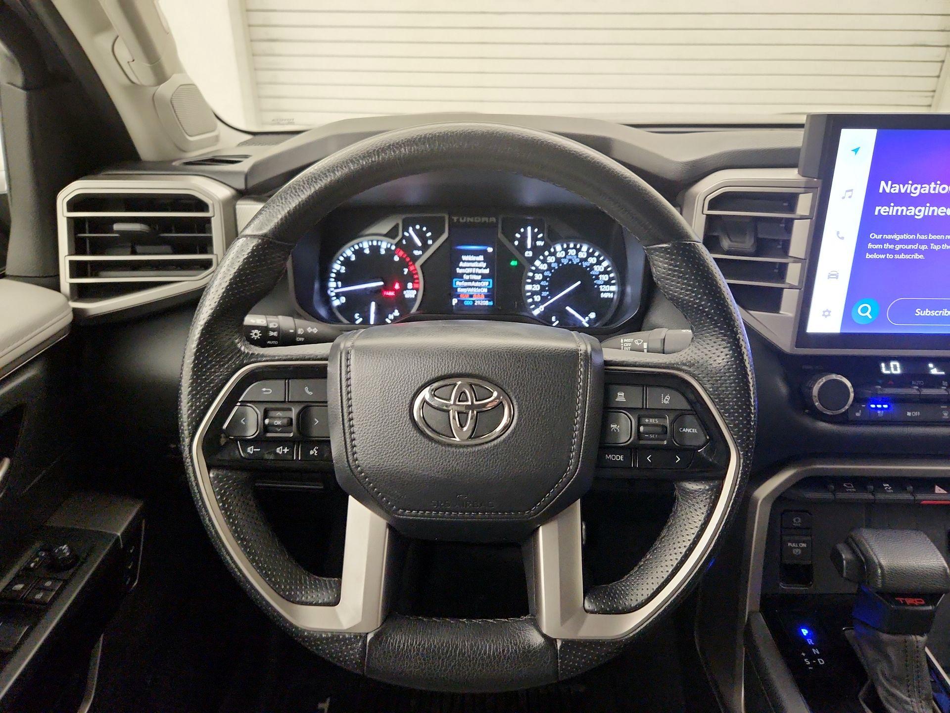 Thumbnail: 2022 Toyota Tundra - 10