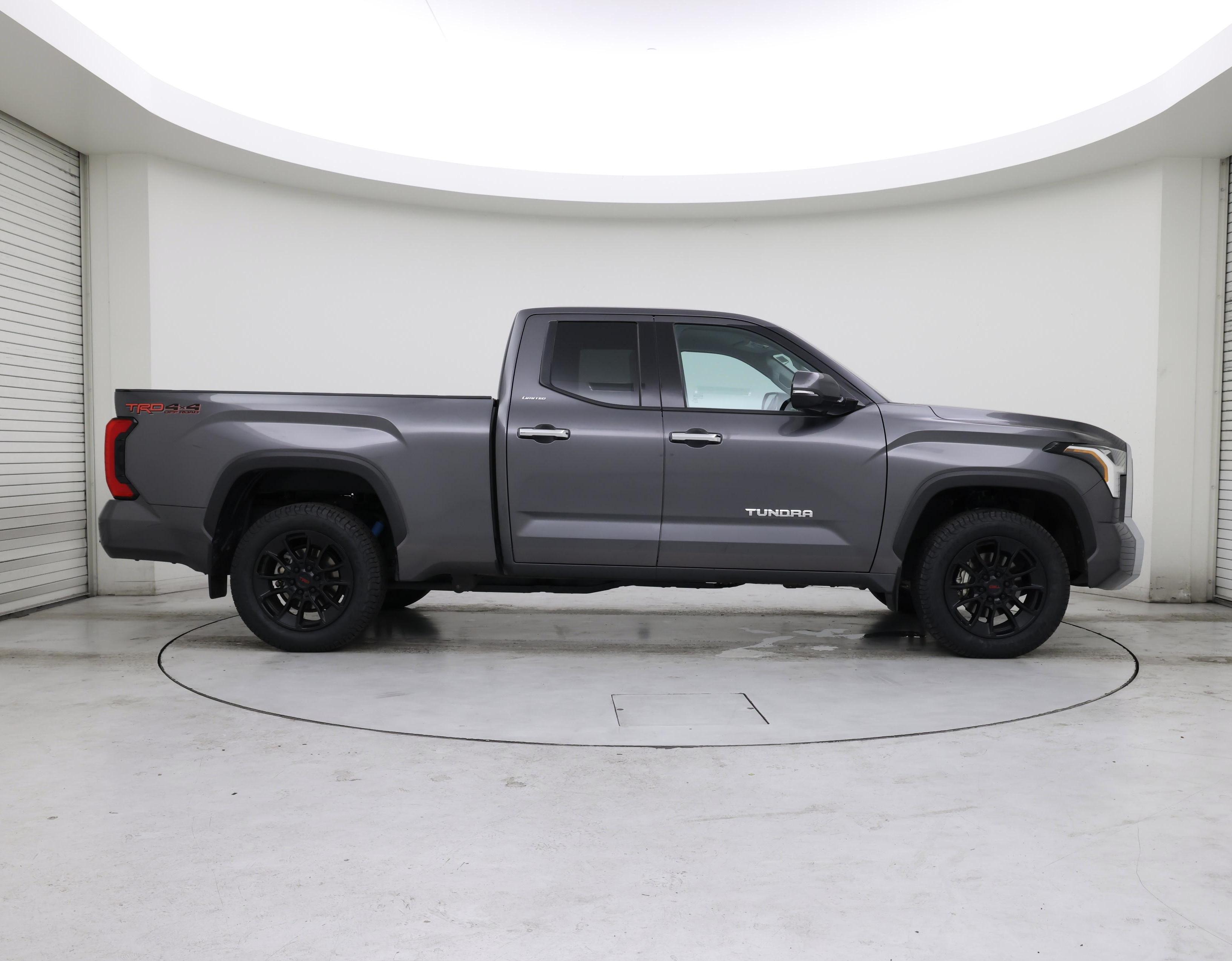 Thumbnail: 2022 Toyota Tundra - 7