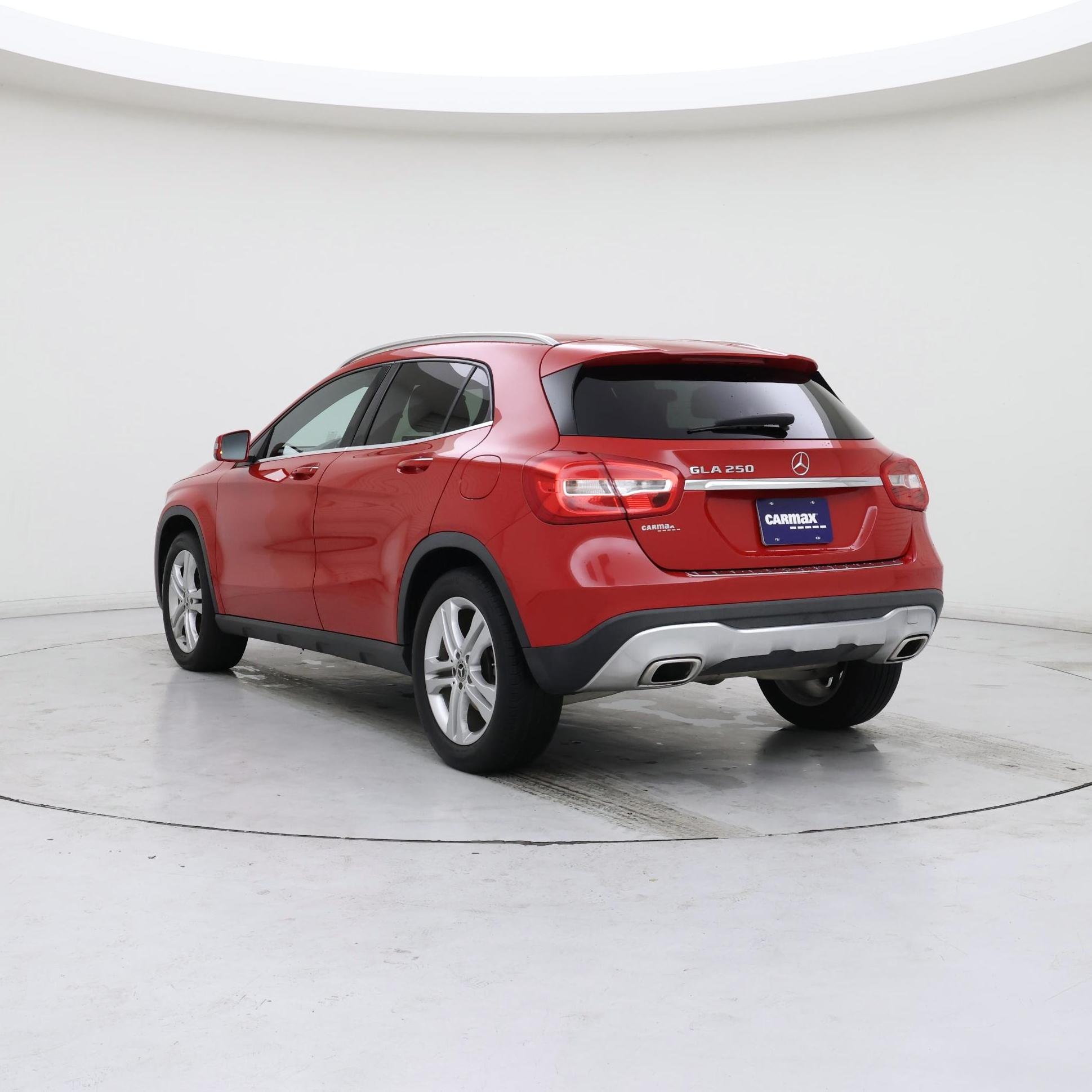 Thumbnail: 2020 Mercedes-Benz GLA - 2