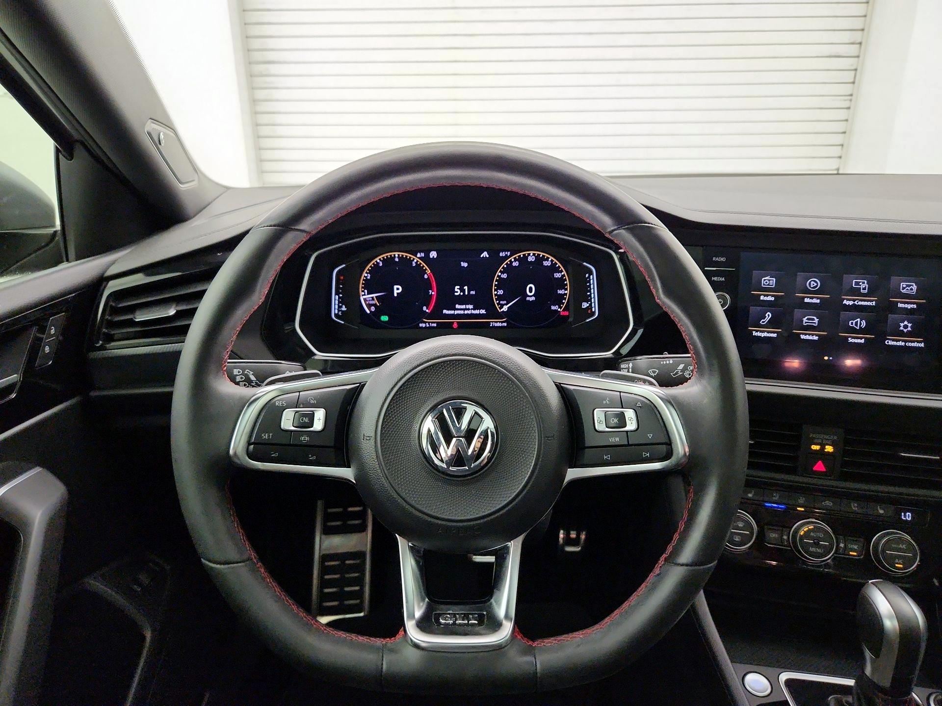 Thumbnail: 2020 Volkswagen Jetta - 10