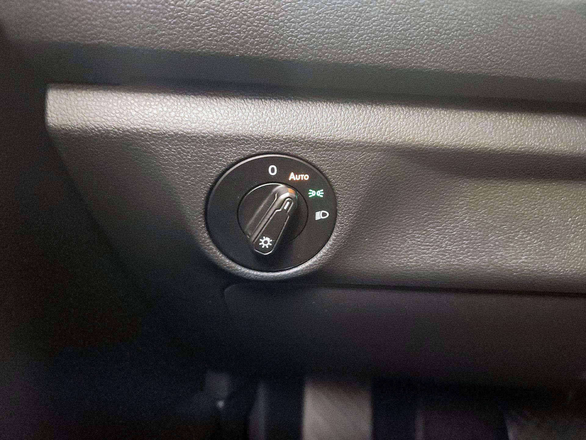 Thumbnail: 2020 Volkswagen Jetta - 13