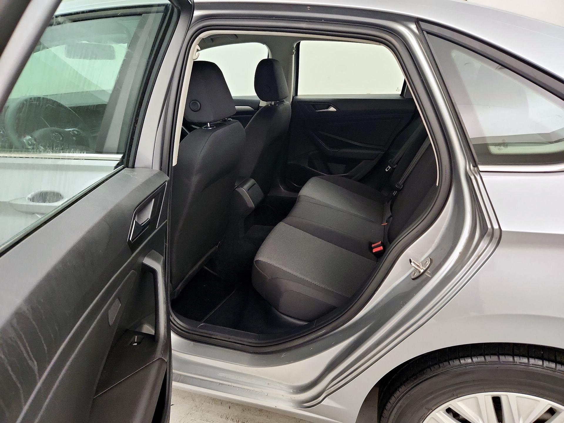 Thumbnail: 2020 Volkswagen Jetta - 19