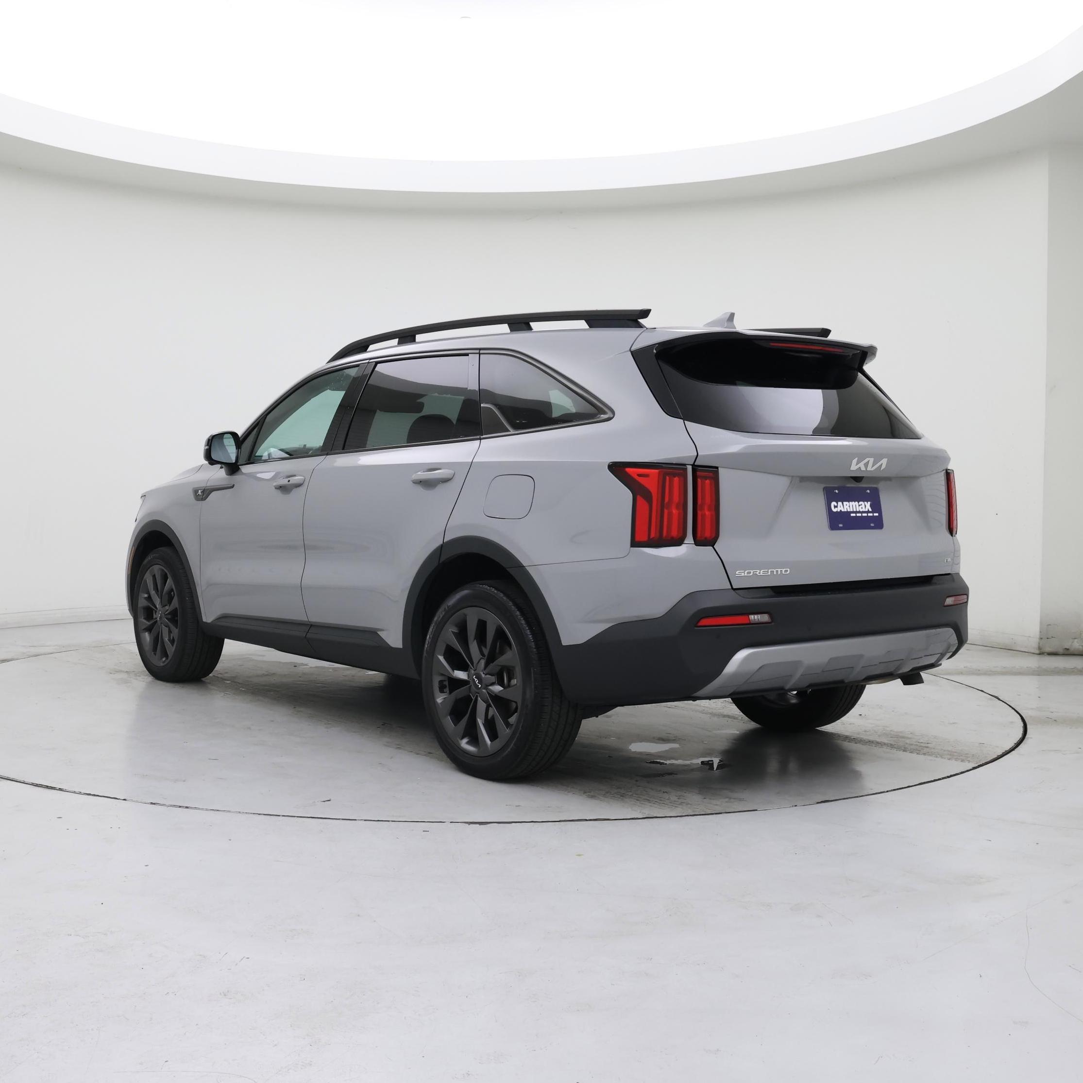 Thumbnail: 2023 Kia Sorento - 2