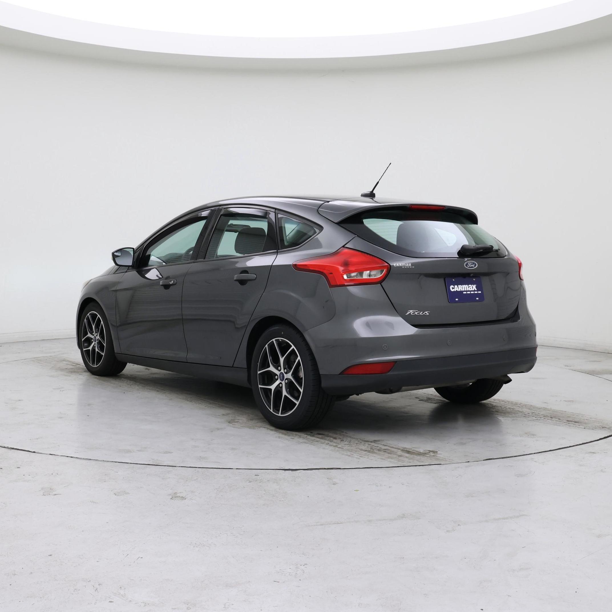 Thumbnail: 2017 Ford Focus - 2