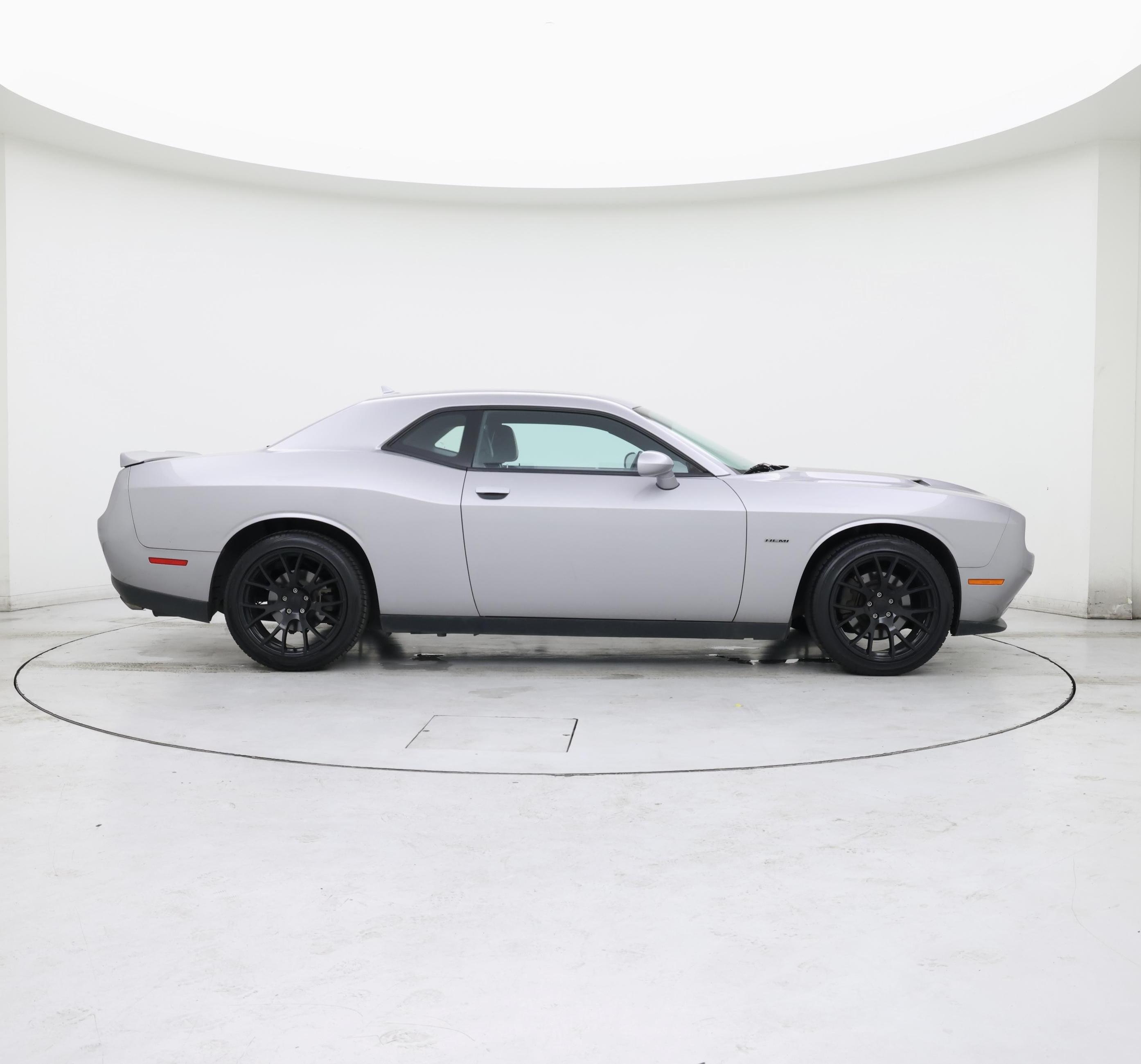 Thumbnail: 2018 Dodge Challenger - 7
