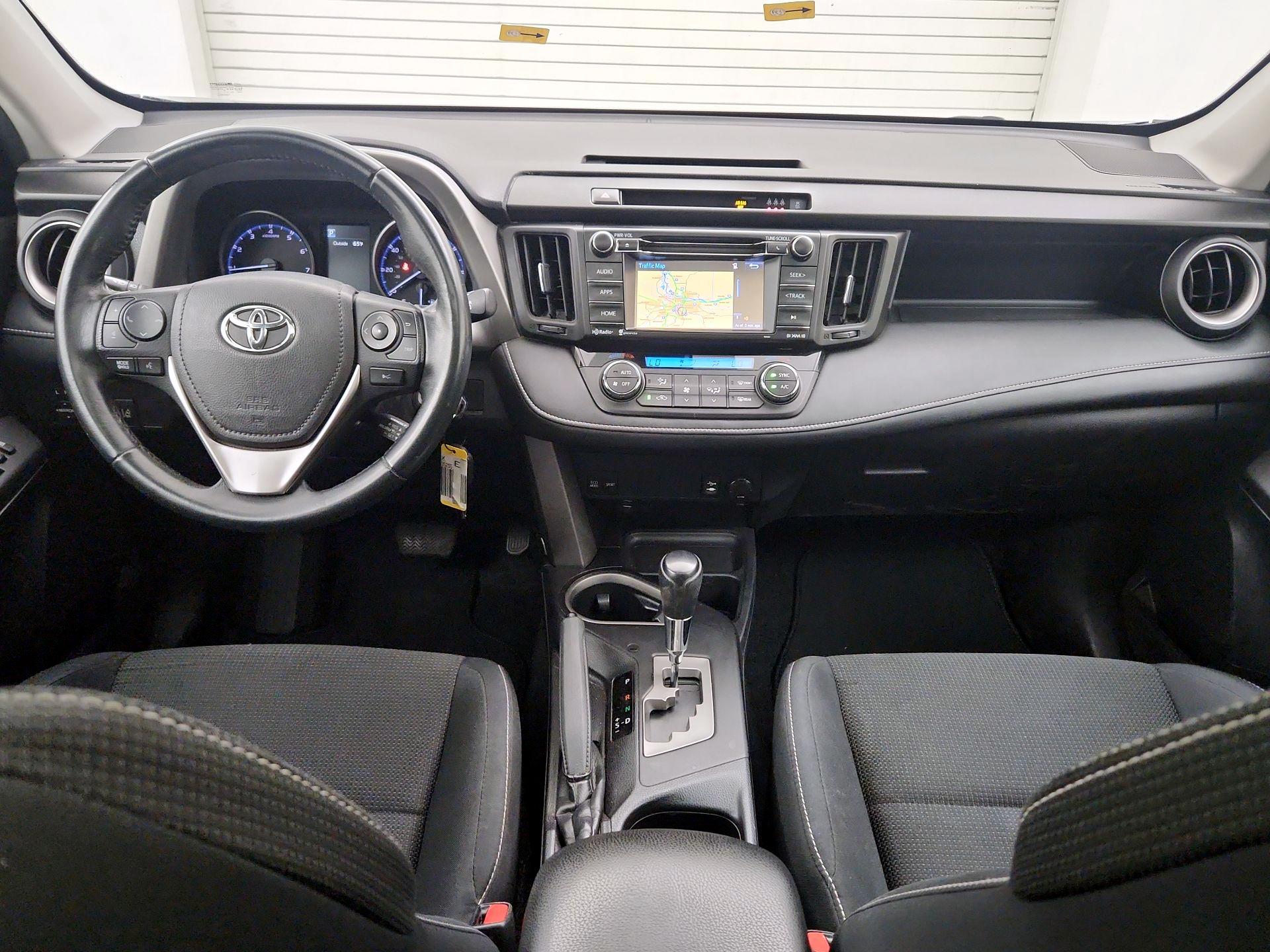 Thumbnail: 2017 Toyota RAV4 - 9