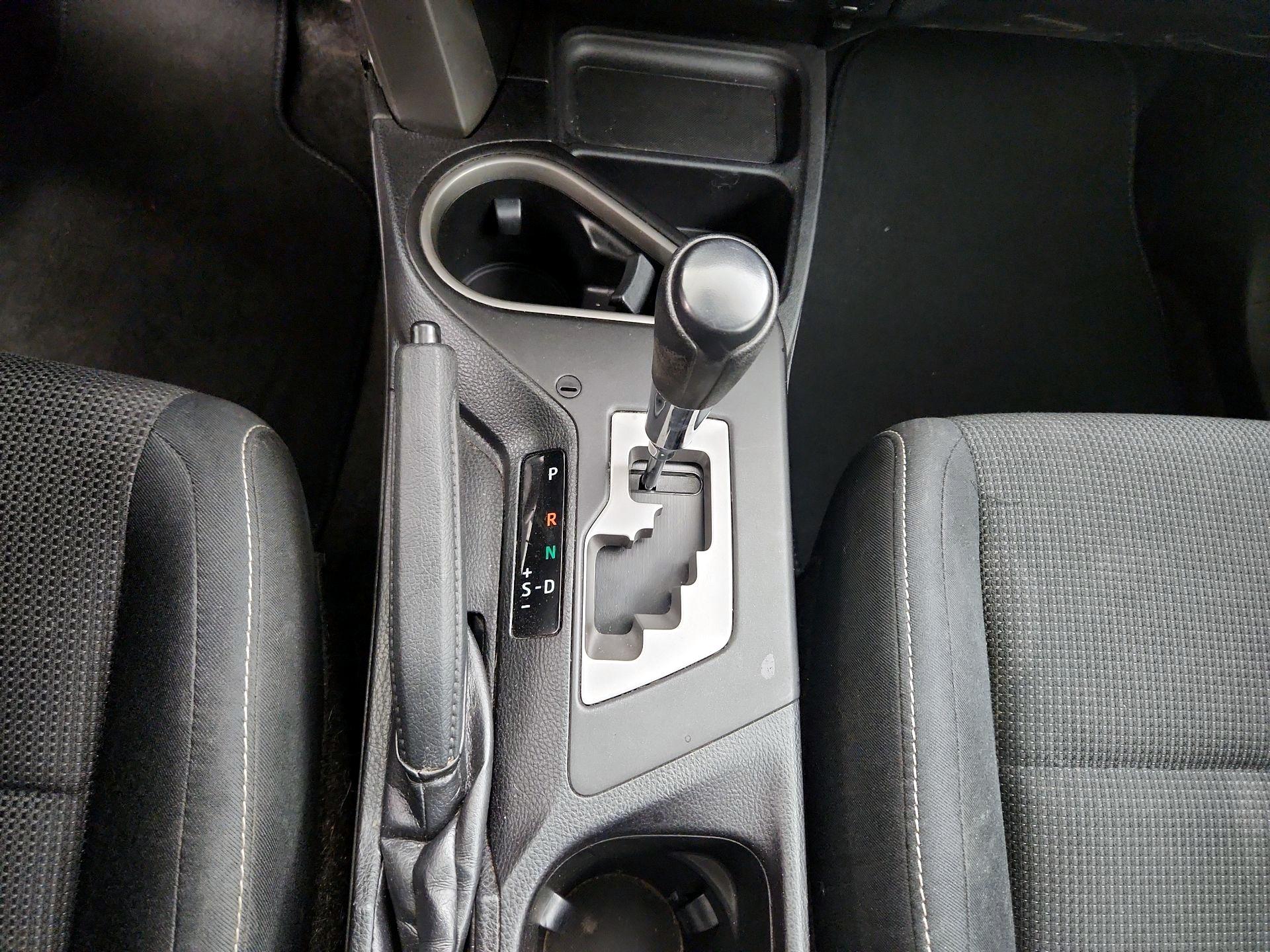 Thumbnail: 2017 Toyota RAV4 - 18