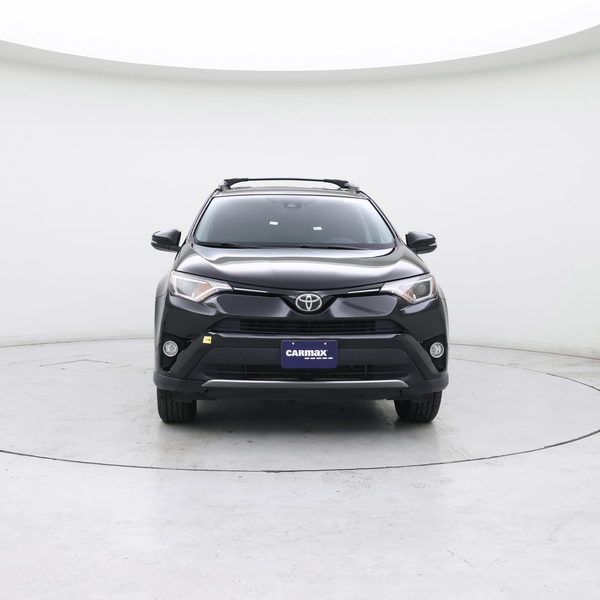 Thumbnail: 2017 Toyota RAV4 - 5