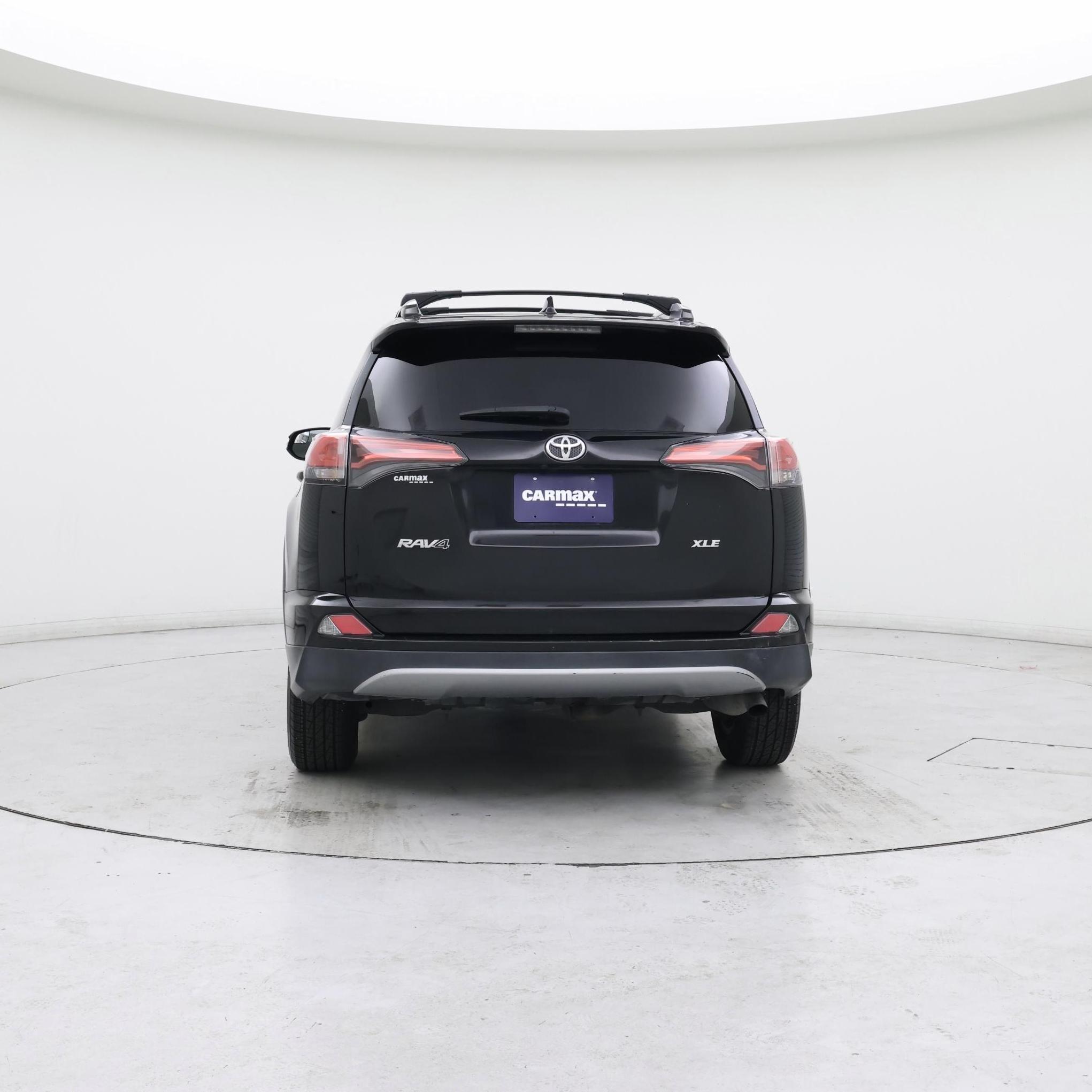 Thumbnail: 2017 Toyota RAV4 - 6