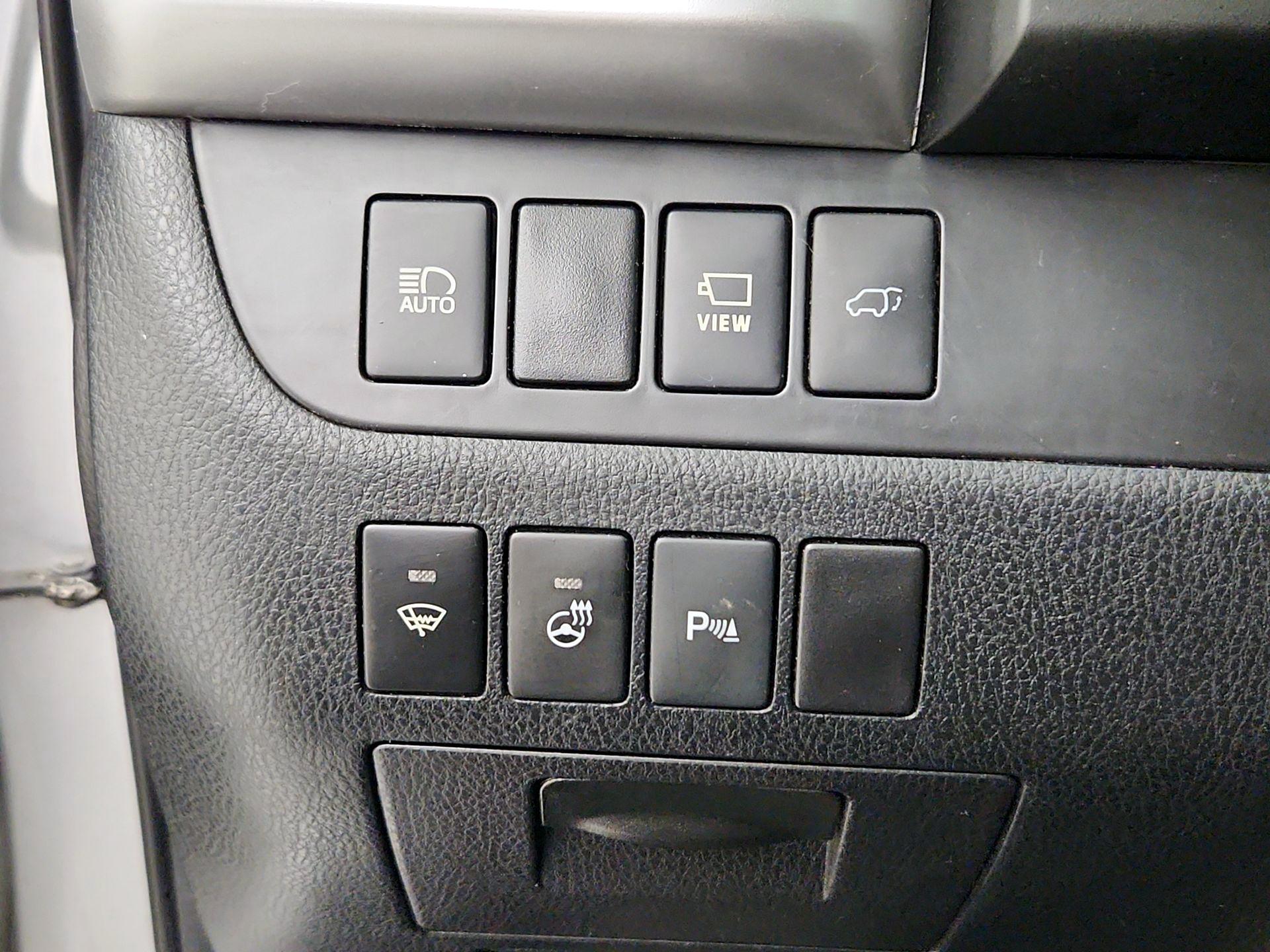 Thumbnail: 2018 Toyota Highlander - 13