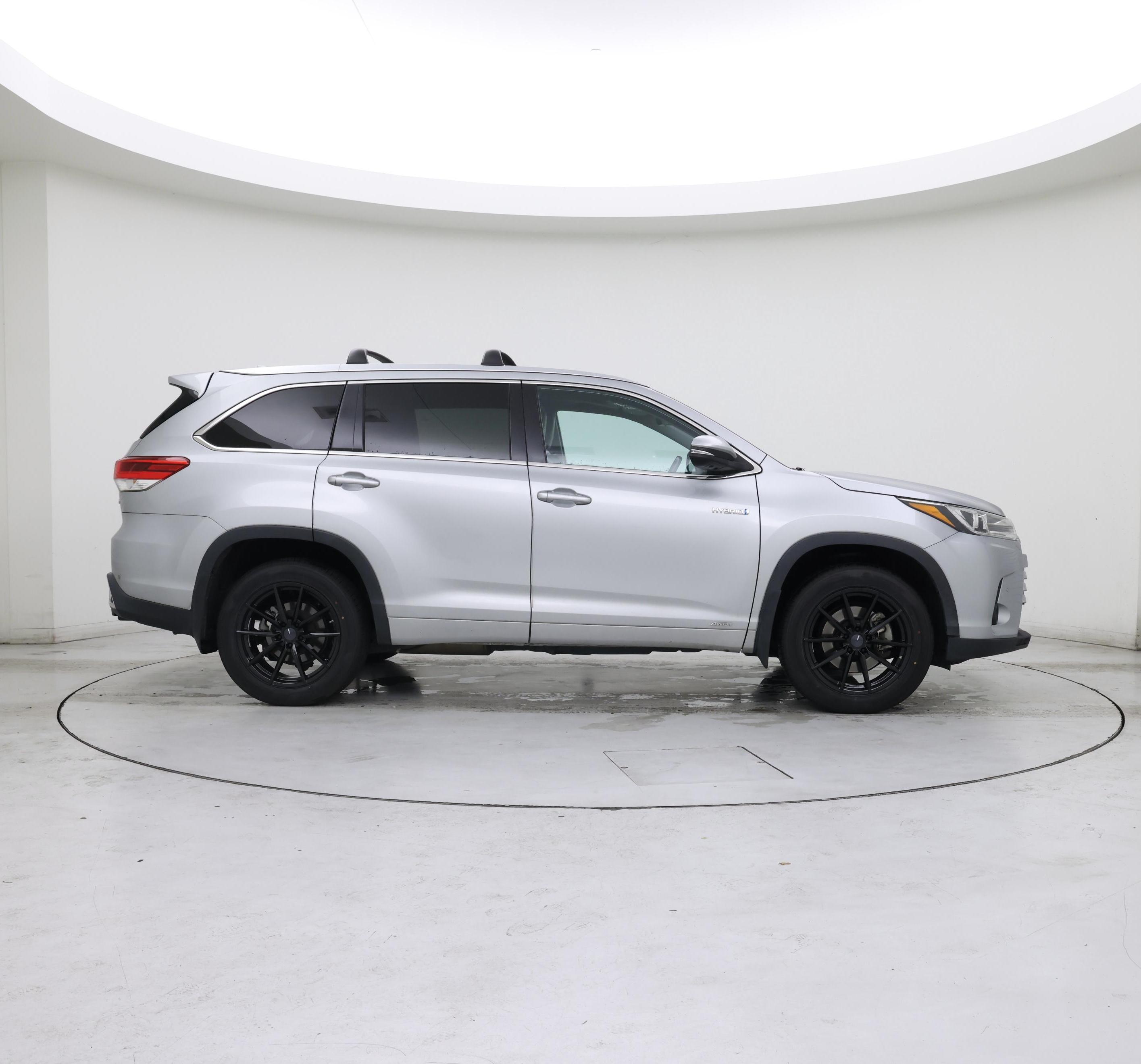 Thumbnail: 2018 Toyota Highlander - 7