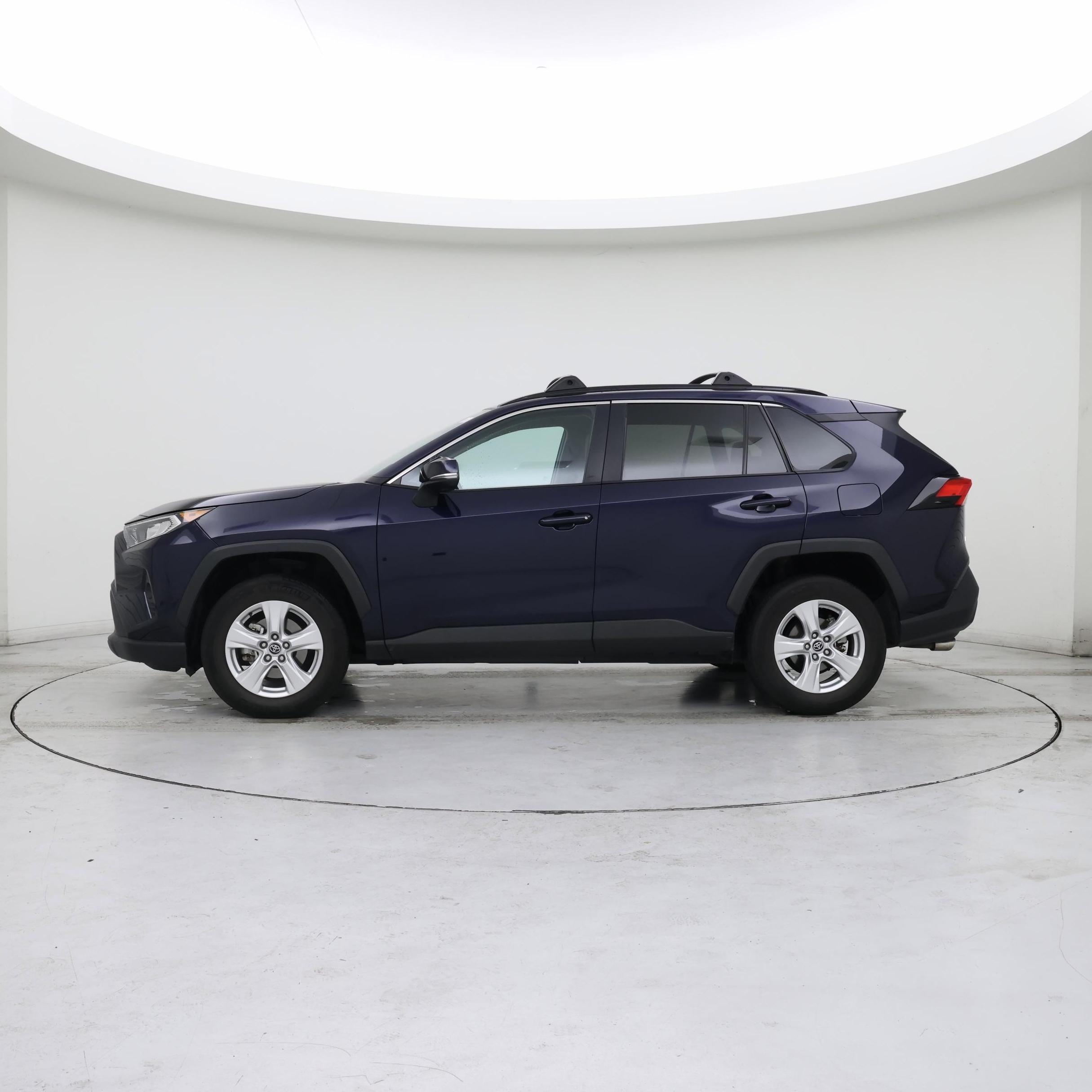 Thumbnail: 2020 Toyota RAV4 - 3