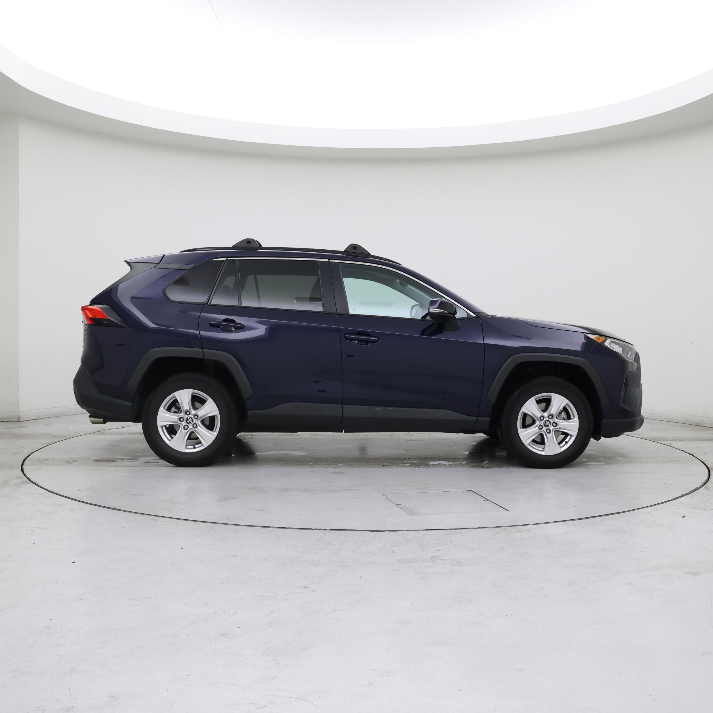 Thumbnail: 2020 Toyota RAV4 - 7