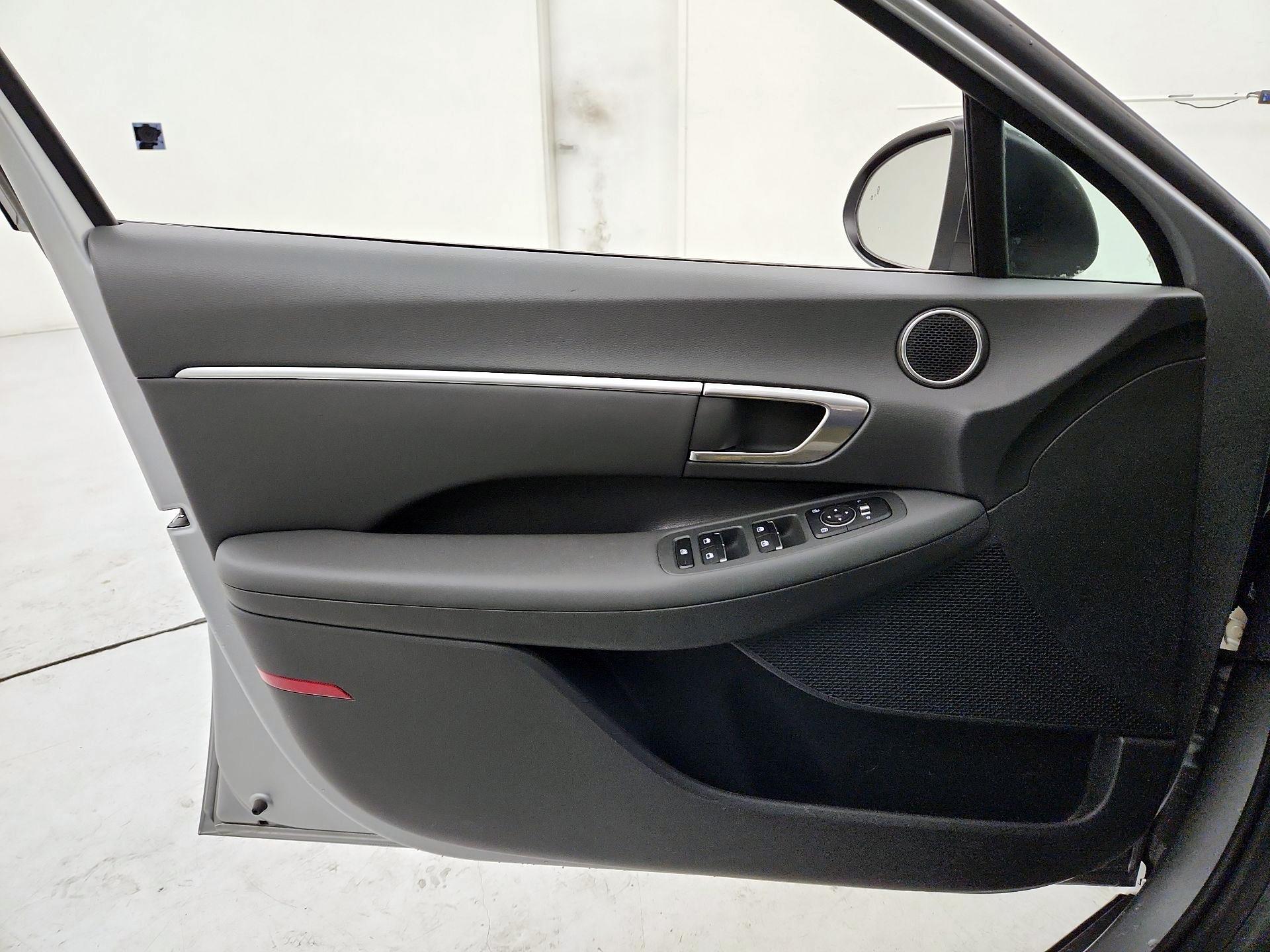 Thumbnail: 2021 Hyundai Sonata - 12