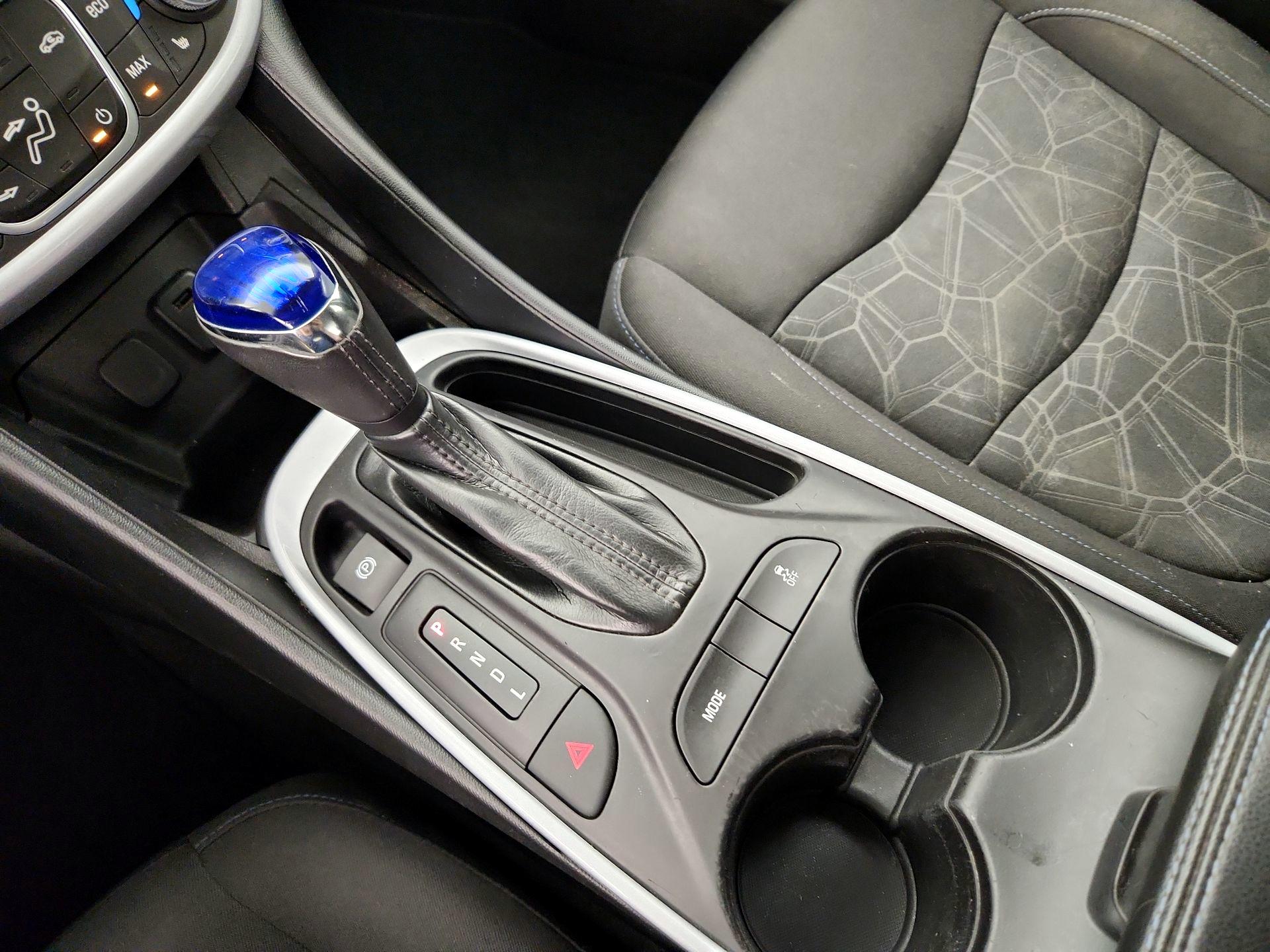 Thumbnail: 2018 Chevrolet Volt - 17