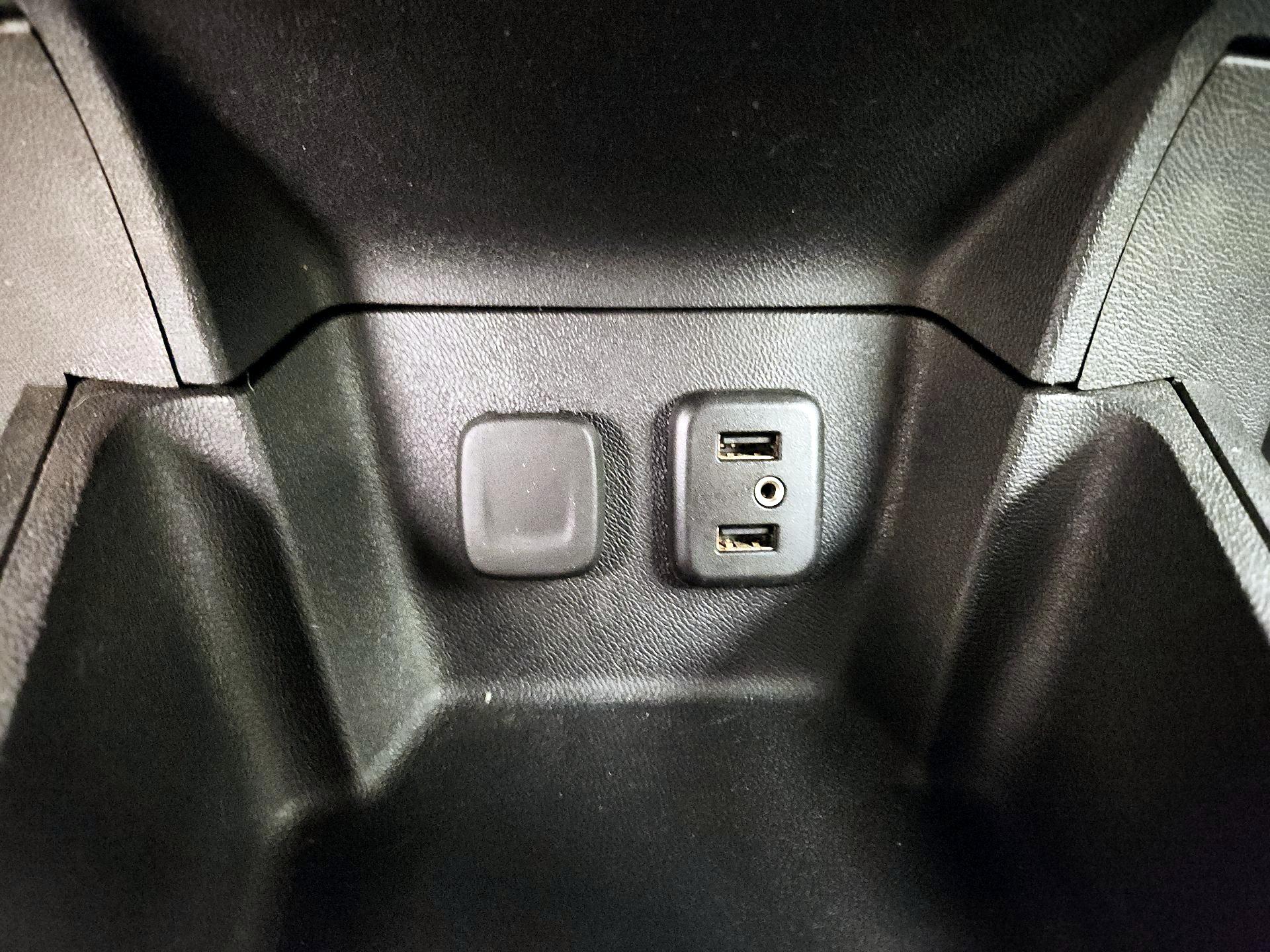 Thumbnail: 2018 Chevrolet Volt - 18