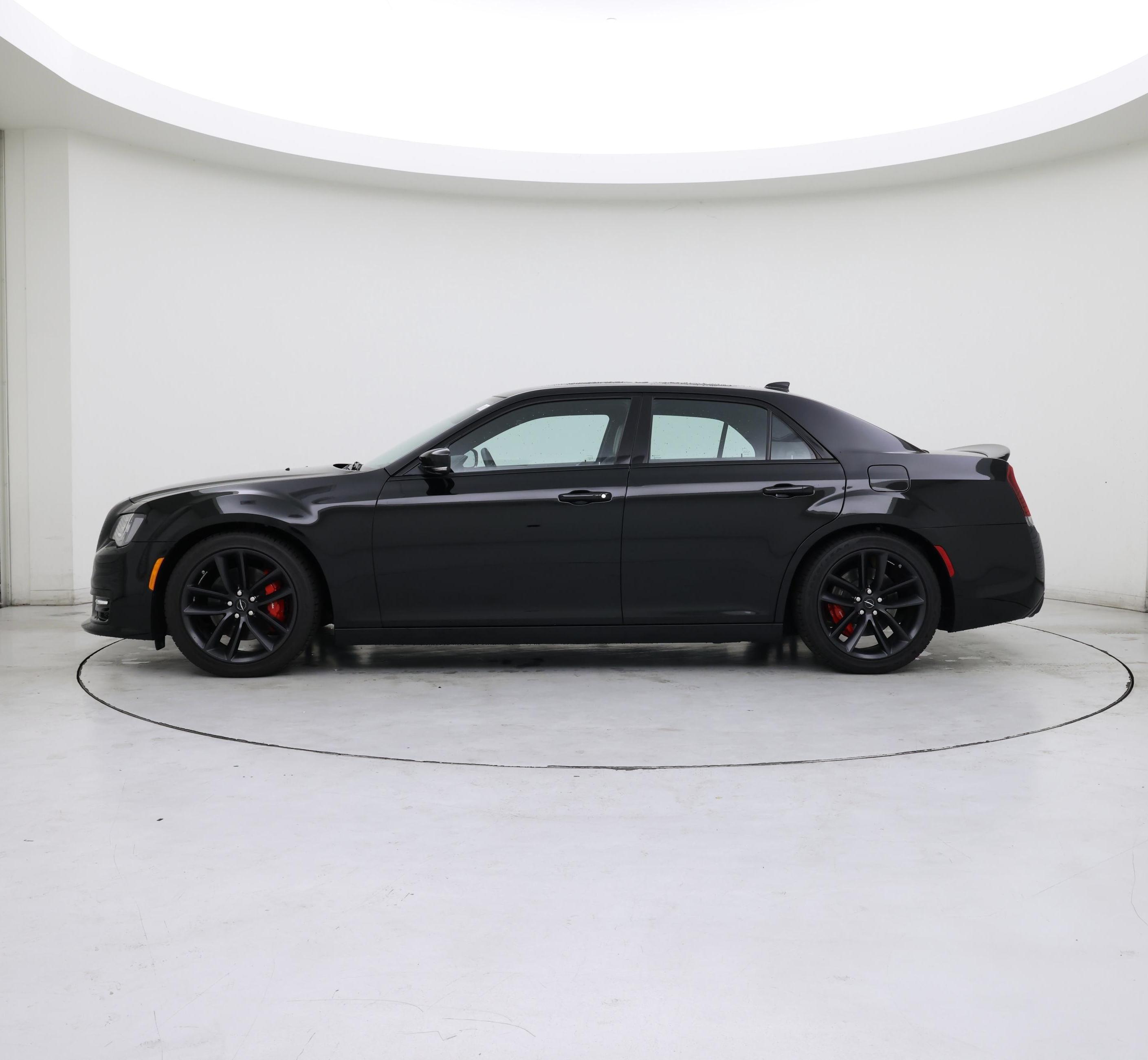 Thumbnail: 2023 Chrysler 300 - 3