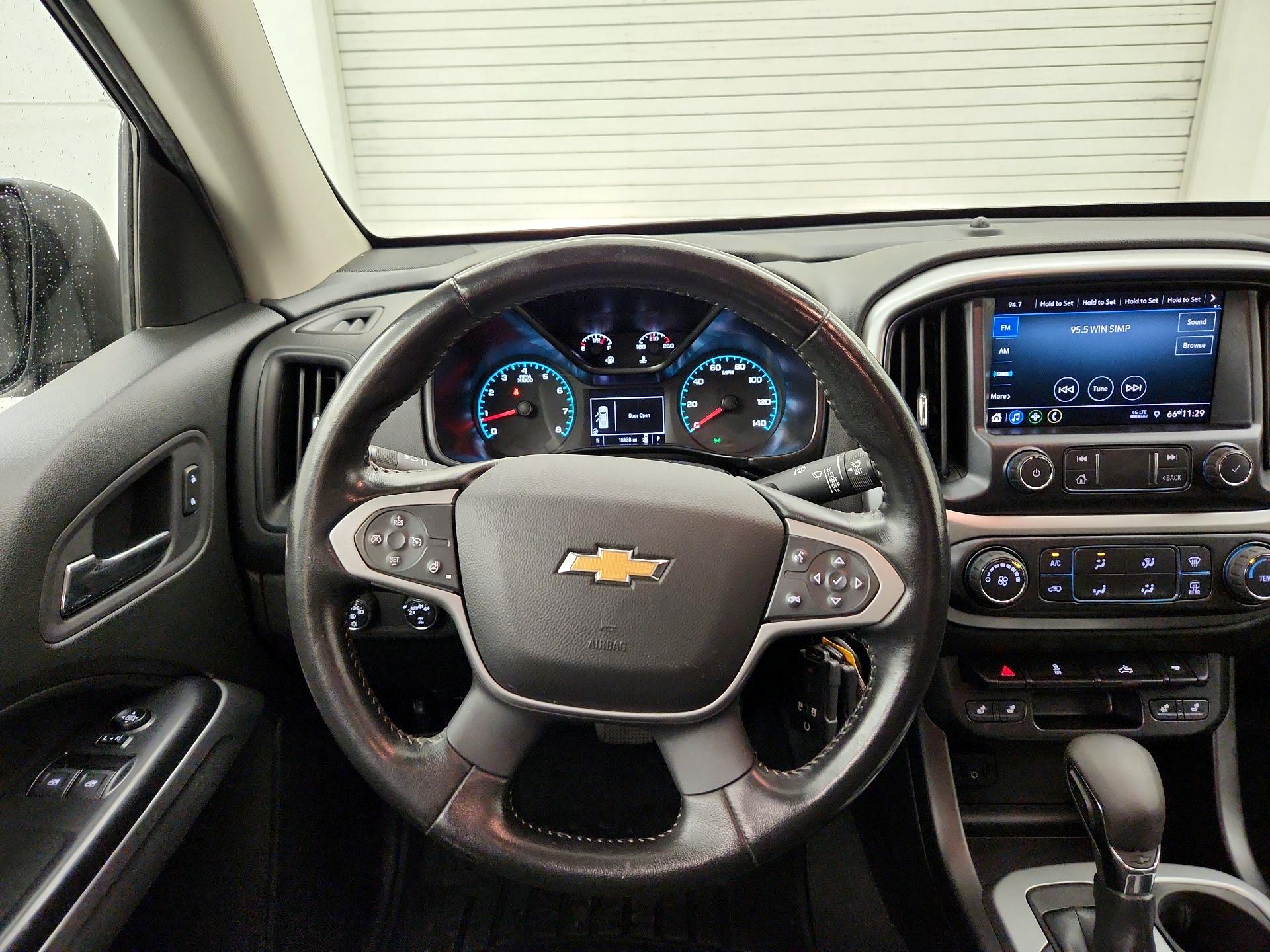 Thumbnail: 2022 Chevrolet Colorado - 10