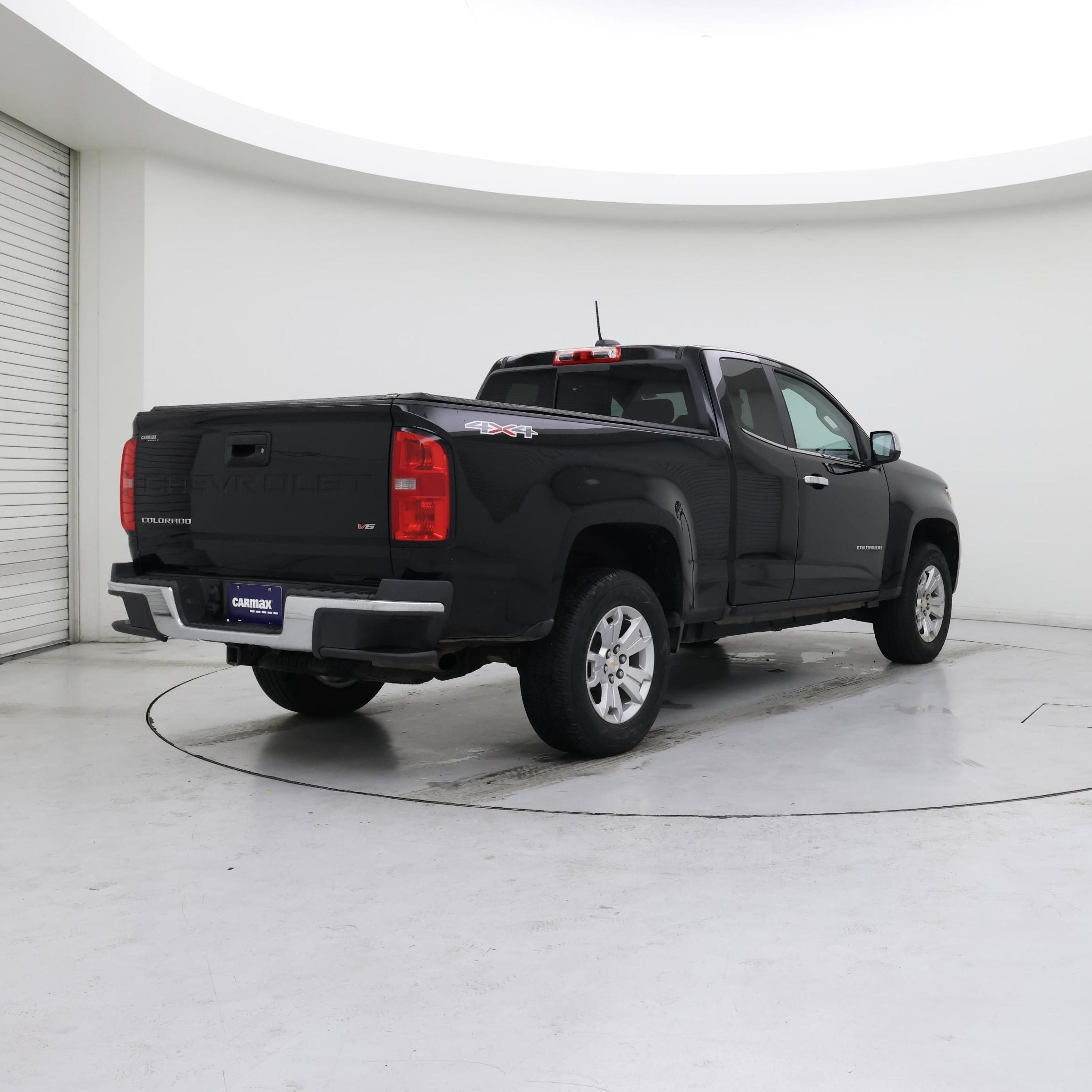 Thumbnail: 2022 Chevrolet Colorado - 8